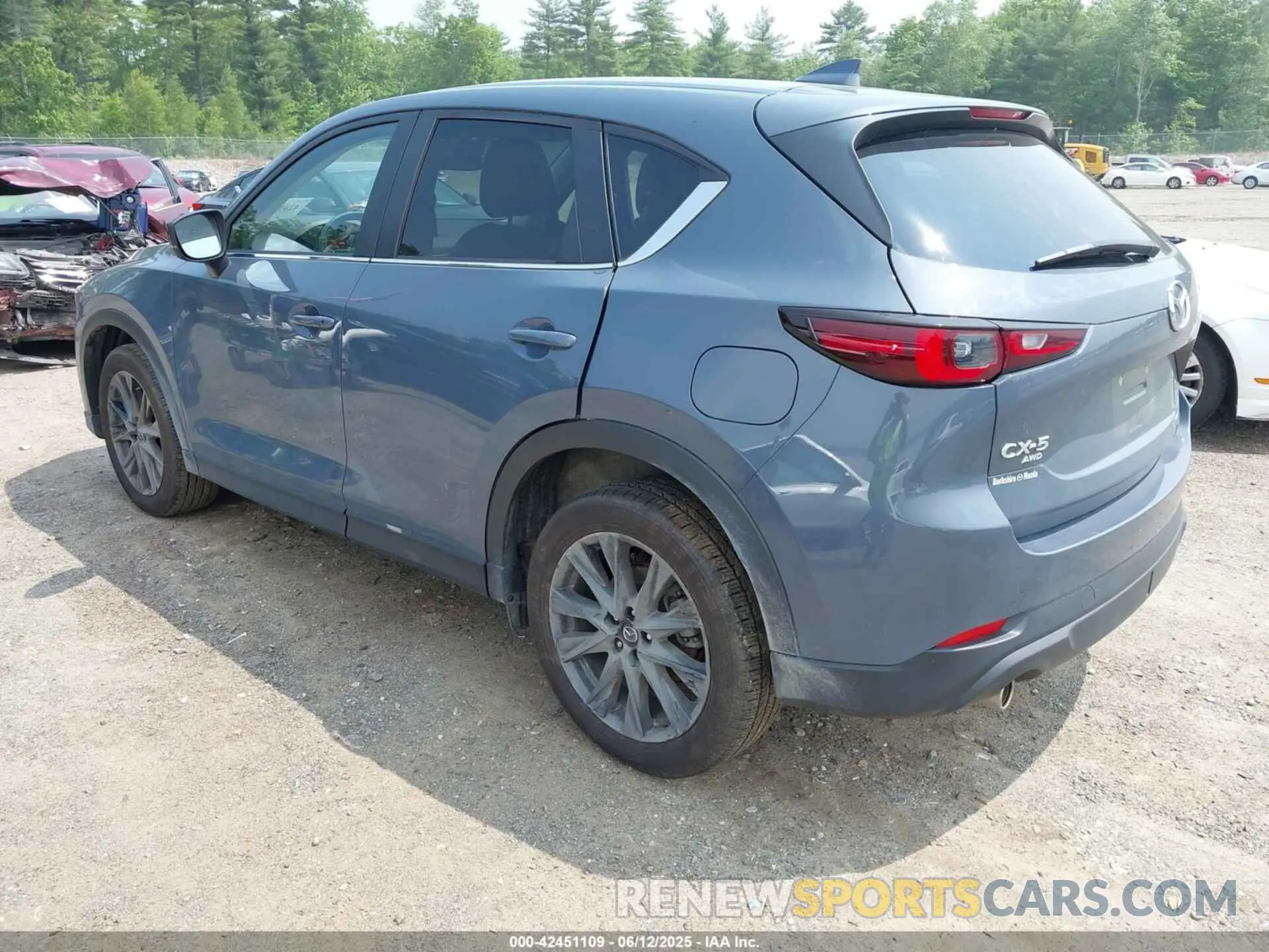 3 fotografías del automóvil dañado JM3KFBCM5P0179462 MAZDA CX-5 2023
