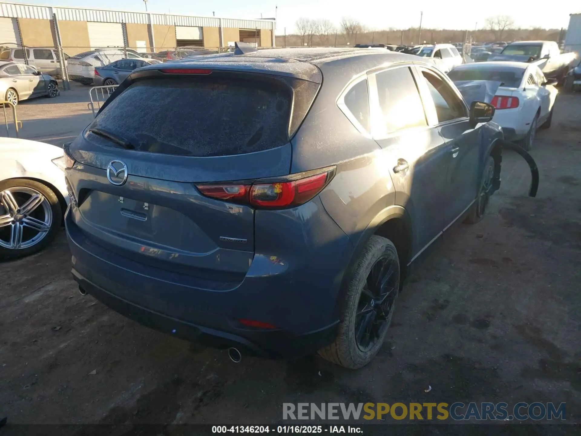 4 fotografías del automóvil dañado JM3KFBCM5P0242057 MAZDA CX-5 2023