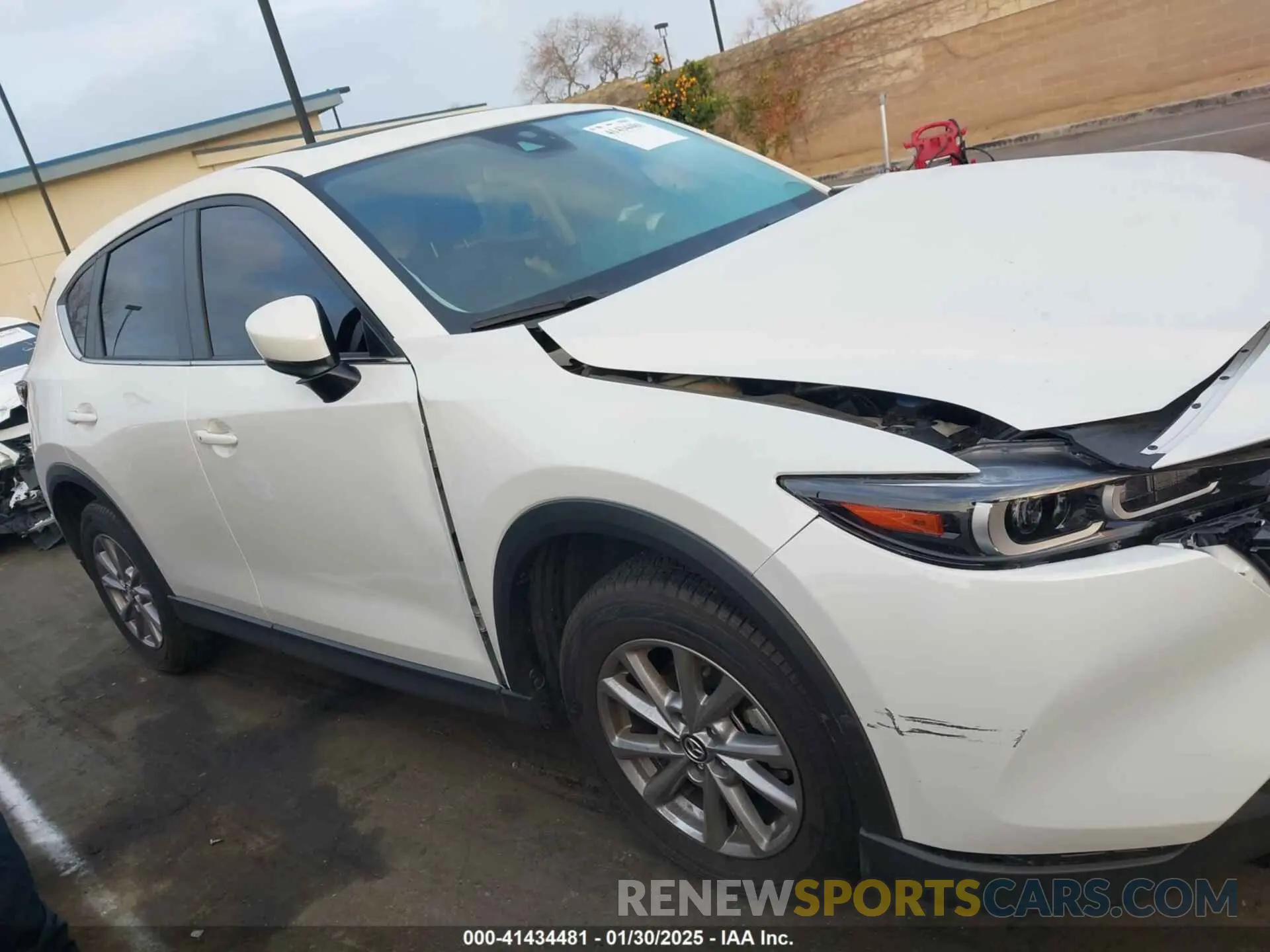 14 fotografías del automóvil dañado JM3KFBCM5P0251518 MAZDA CX-5 2023