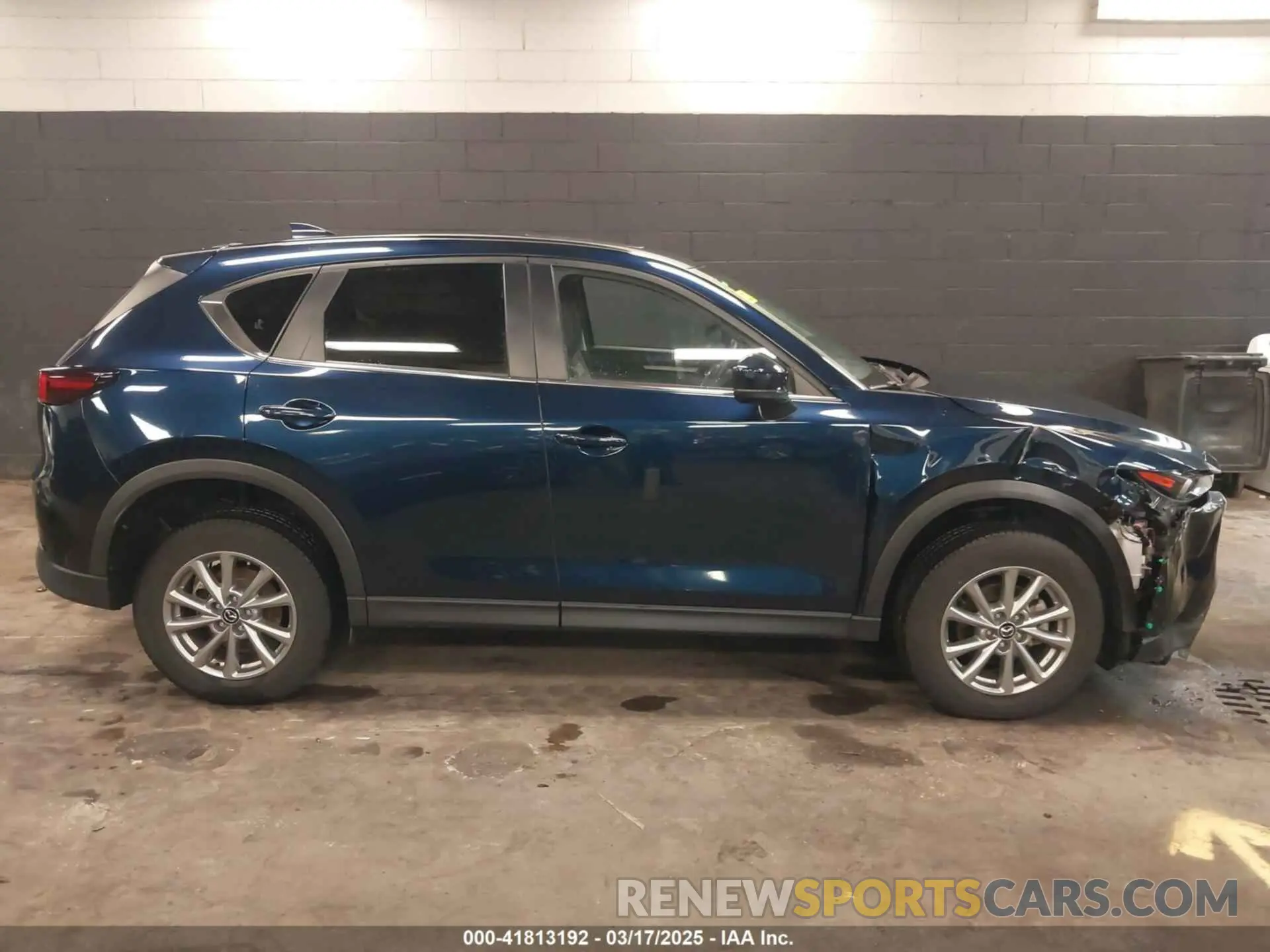 13 fotografías del automóvil dañado JM3KFBCM6P0107914 MAZDA CX-5 2023
