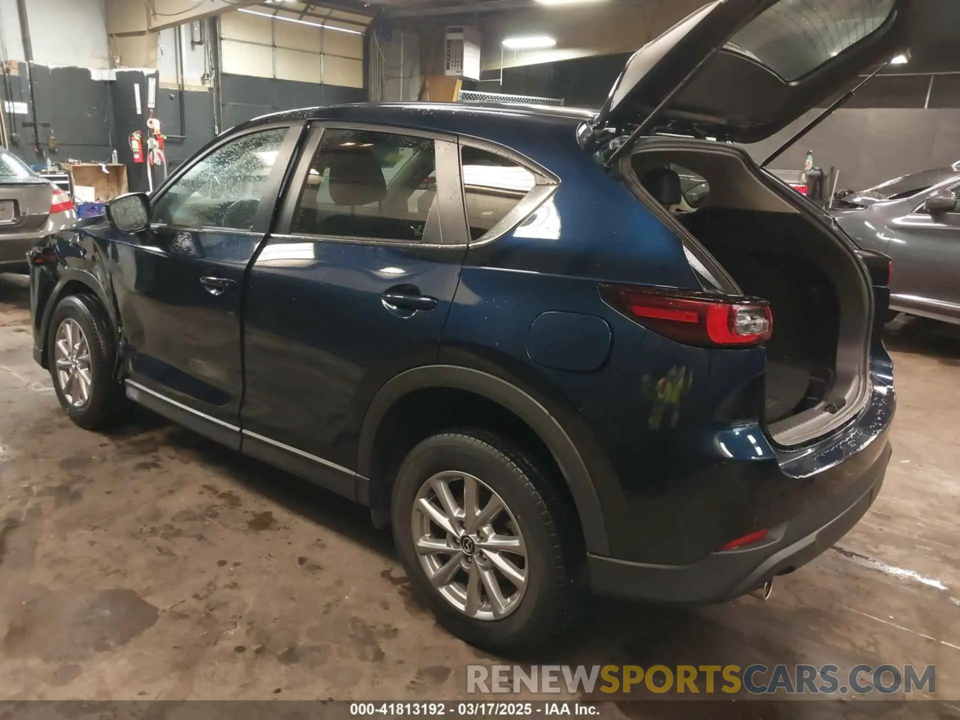 3 fotografías del automóvil dañado JM3KFBCM6P0107914 MAZDA CX-5 2023