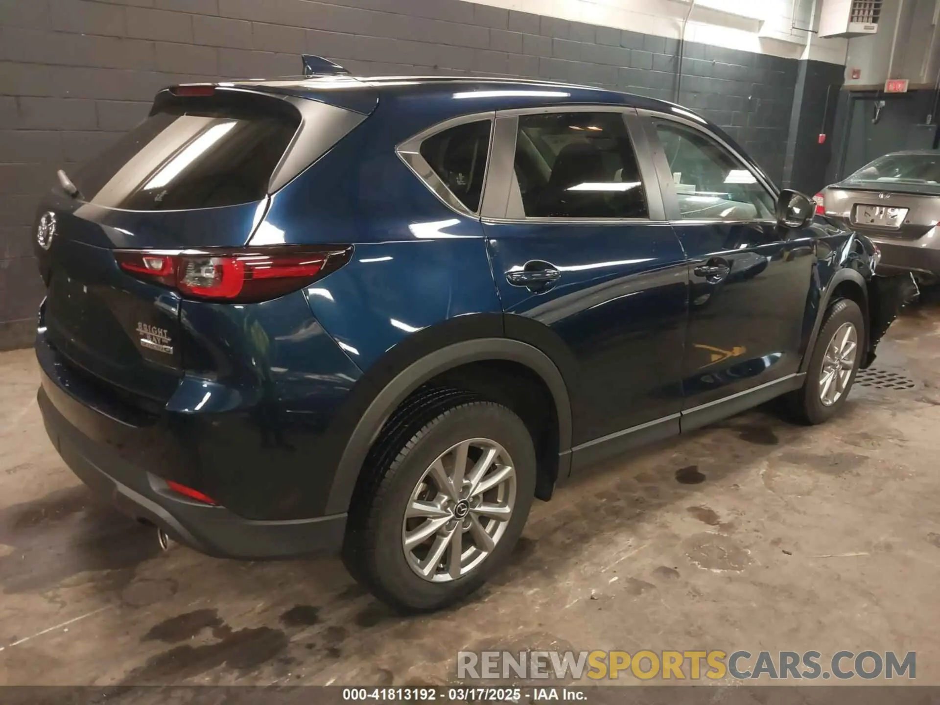 4 fotografías del automóvil dañado JM3KFBCM6P0107914 MAZDA CX-5 2023