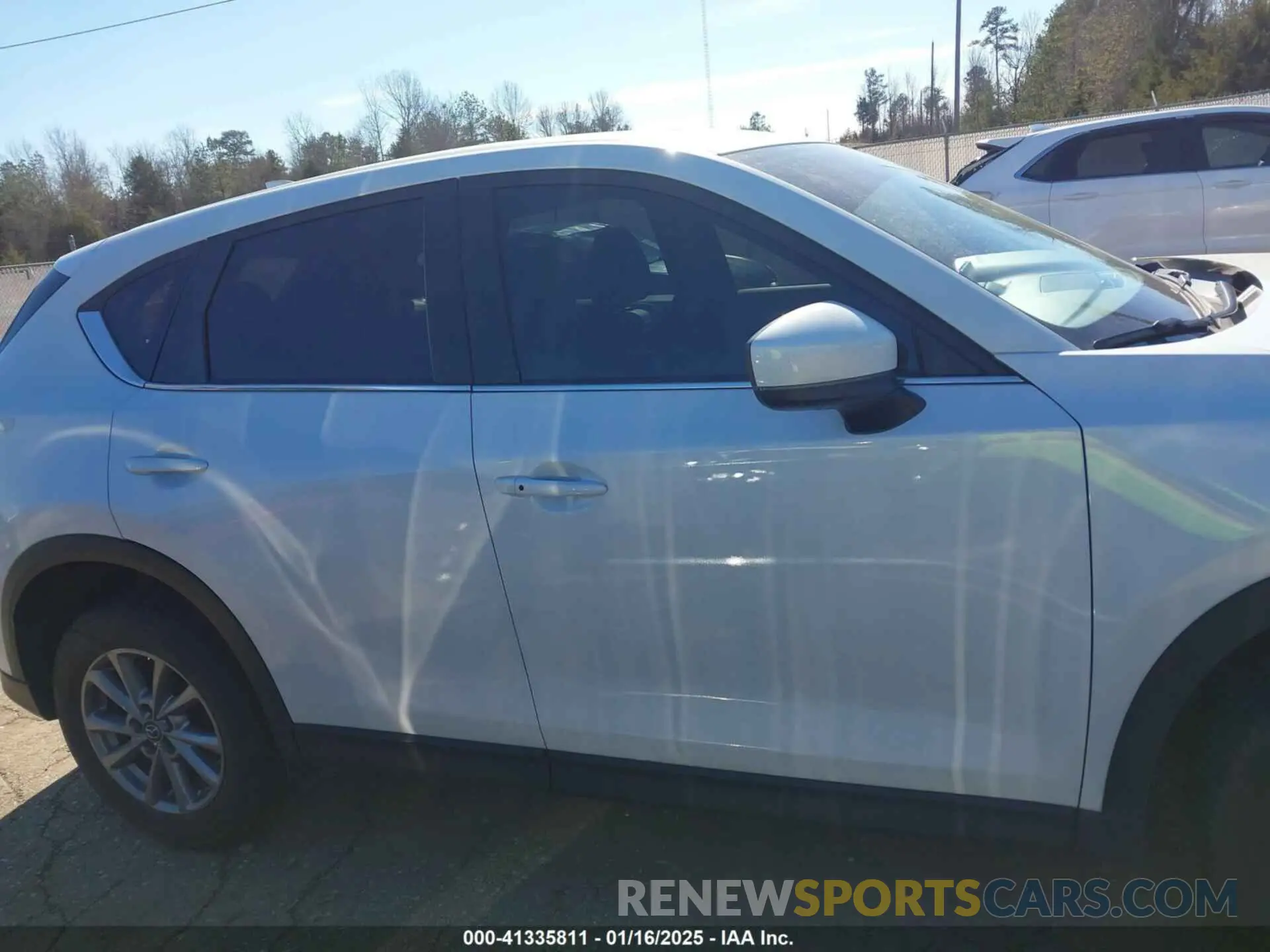 14 fotografías del automóvil dañado JM3KFBCM6P0140427 MAZDA CX-5 2023