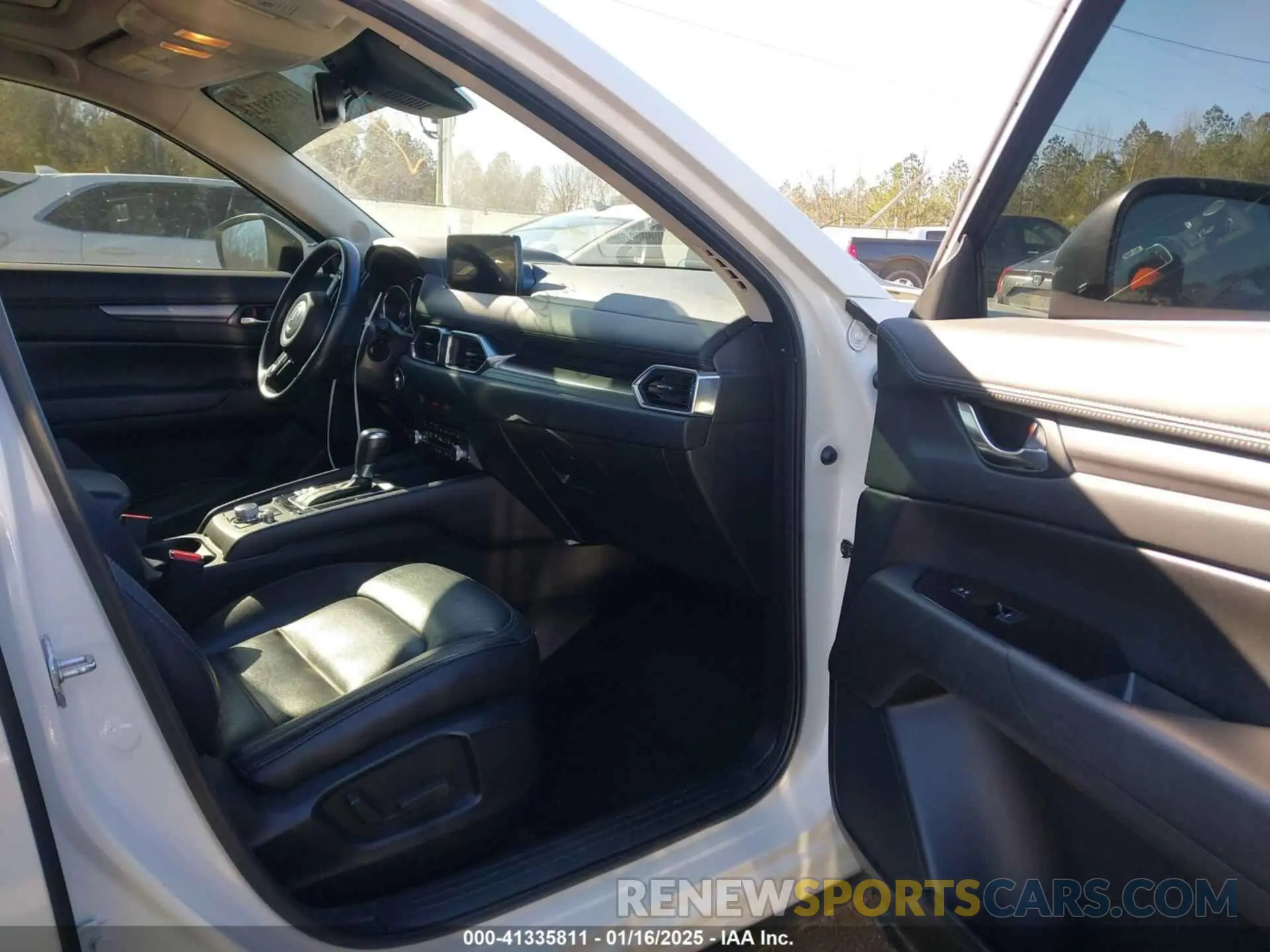 5 fotografías del automóvil dañado JM3KFBCM6P0140427 MAZDA CX-5 2023