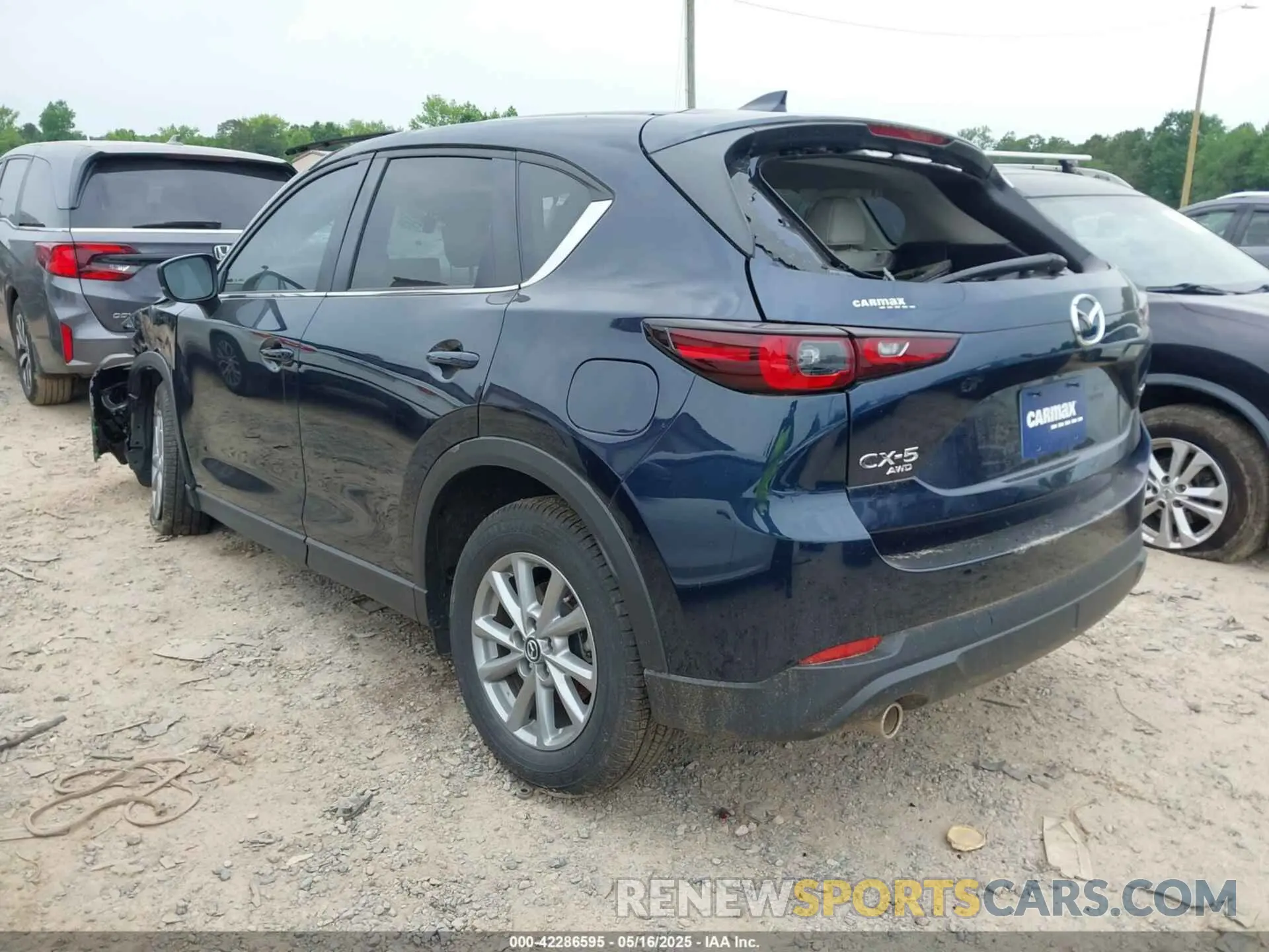 3 fotografías del automóvil dañado JM3KFBCM6P0251947 MAZDA CX-5 2023