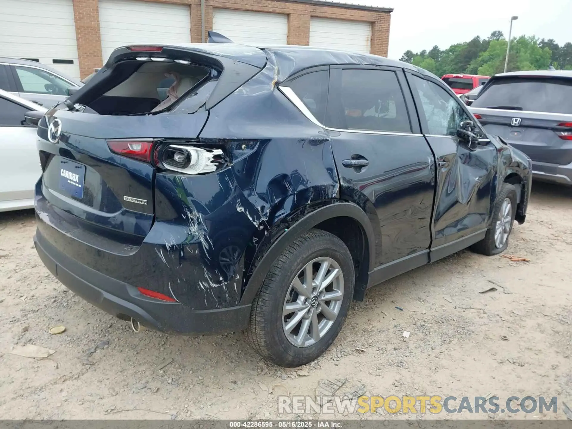 4 fotografías del automóvil dañado JM3KFBCM6P0251947 MAZDA CX-5 2023