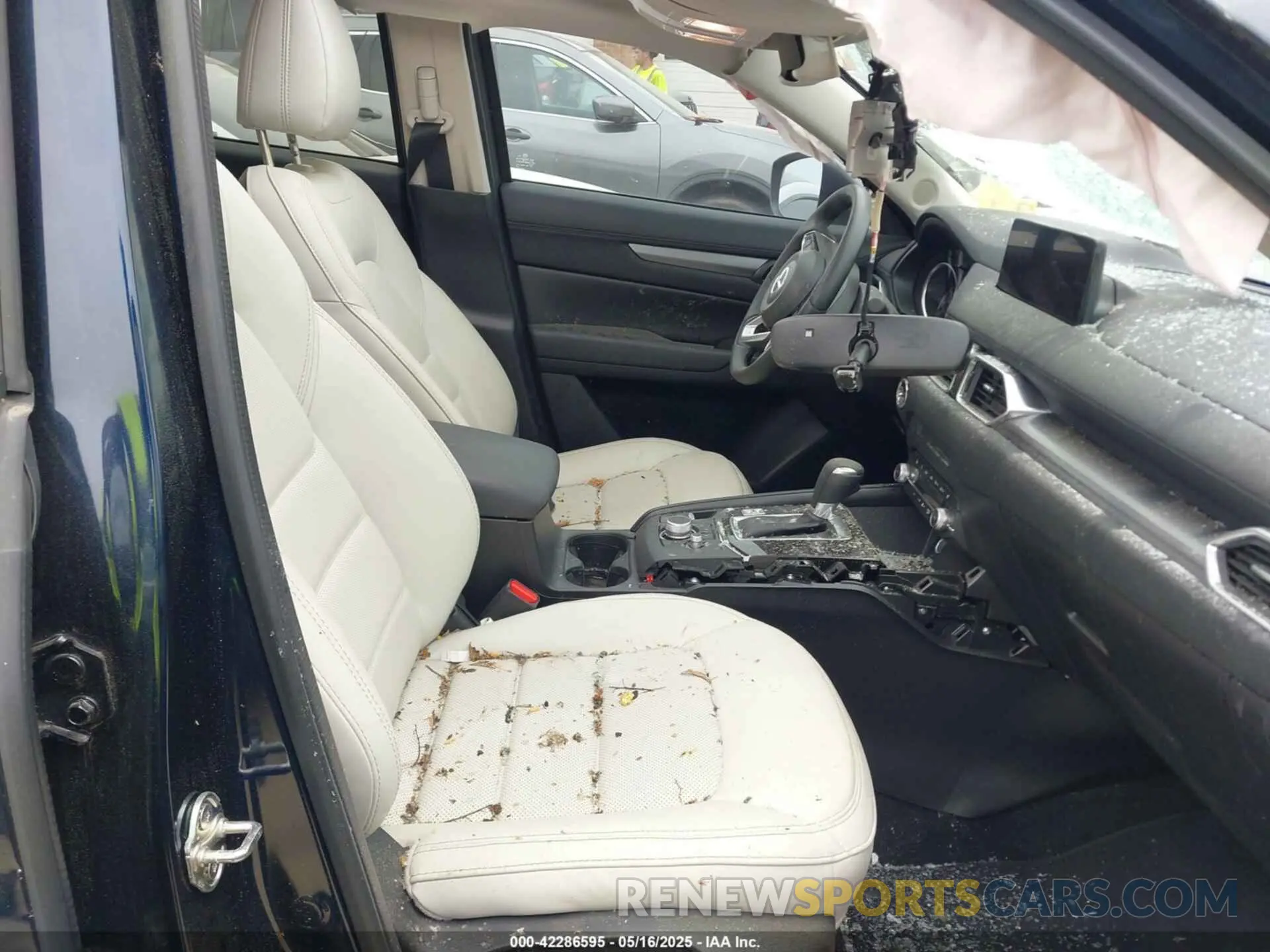 5 fotografías del automóvil dañado JM3KFBCM6P0251947 MAZDA CX-5 2023