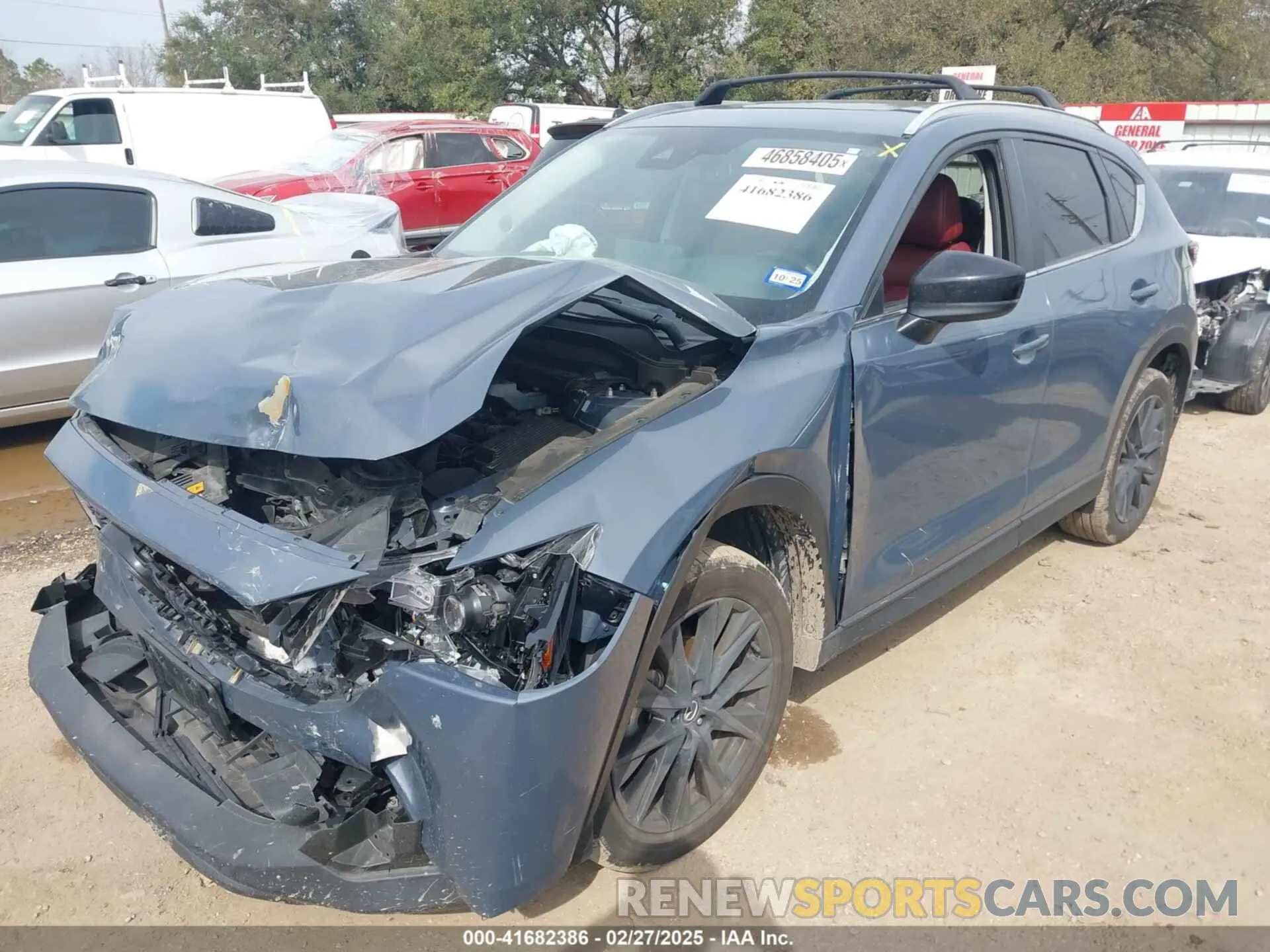 2 fotografías del automóvil dañado JM3KFBCM6P0288402 MAZDA CX-5 2023