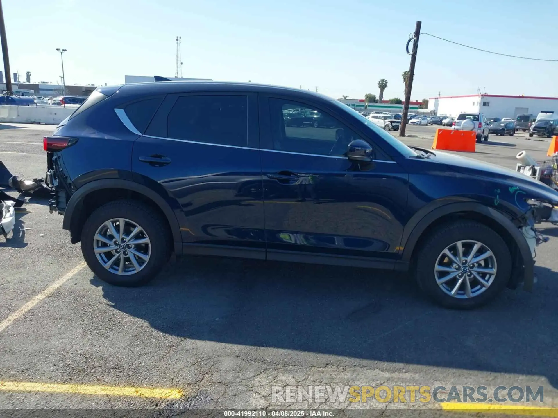13 fotografías del automóvil dañado JM3KFBCM7P0197669 MAZDA CX-5 2023
