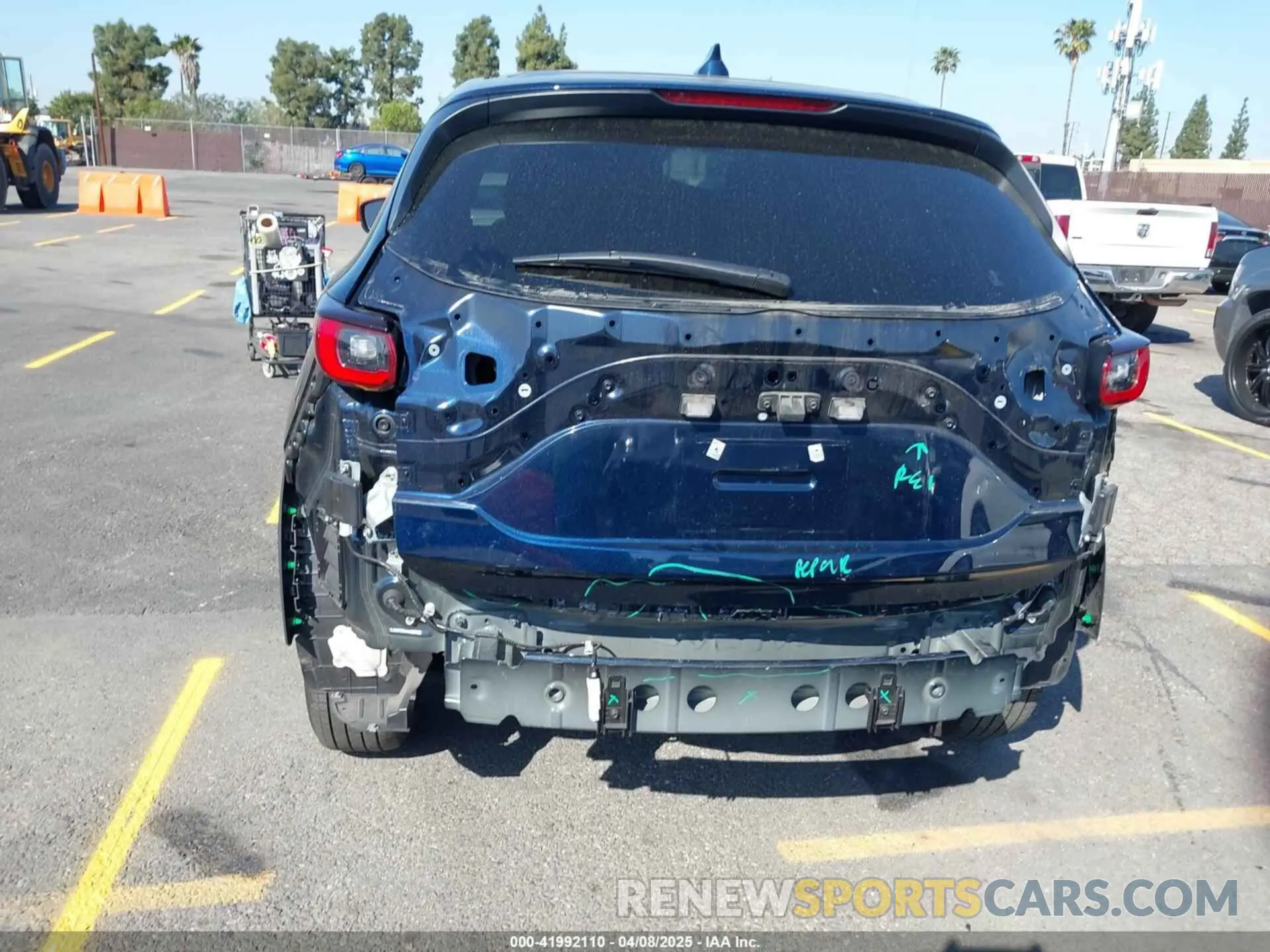 16 fotografías del automóvil dañado JM3KFBCM7P0197669 MAZDA CX-5 2023