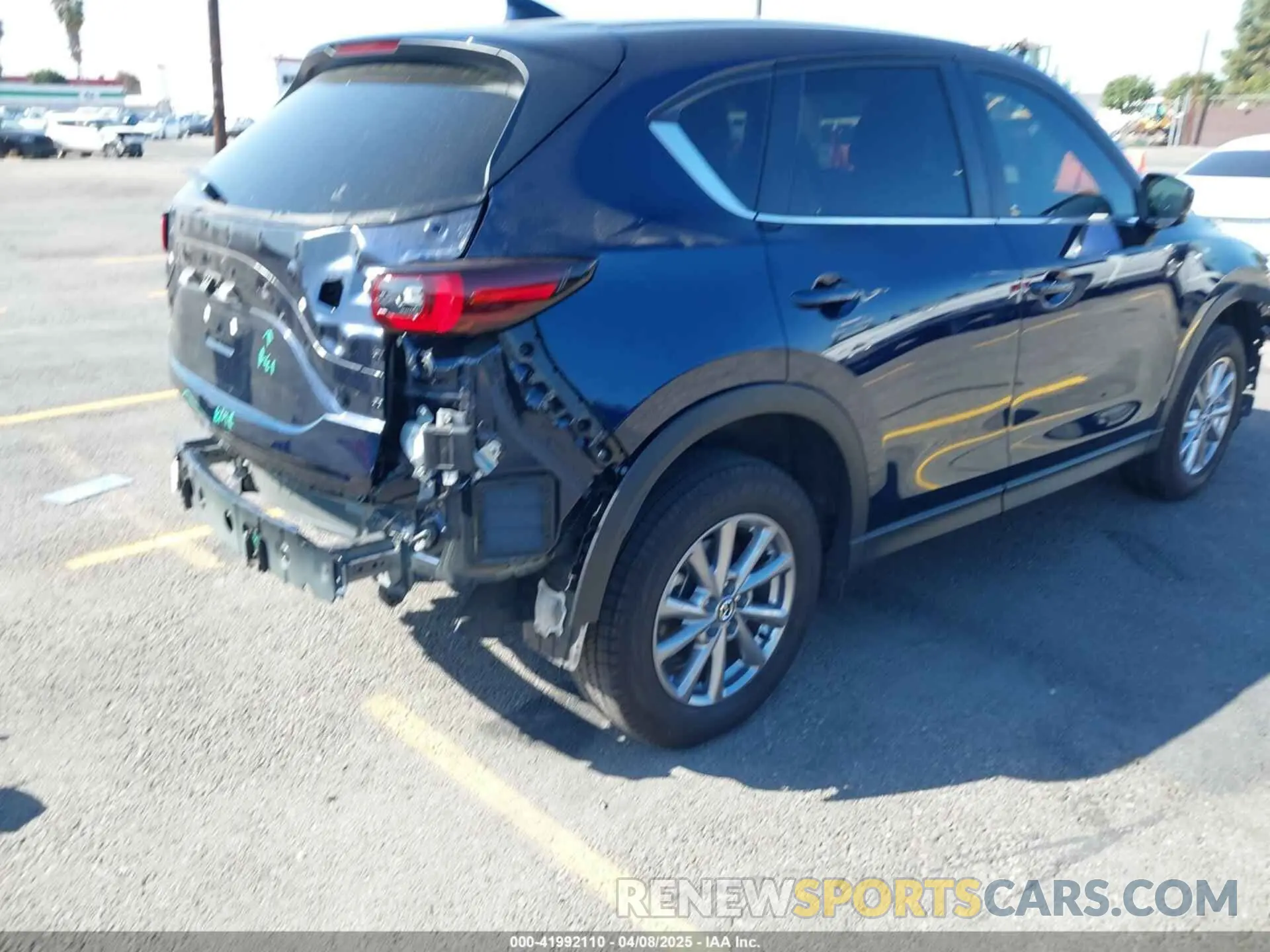 4 fotografías del automóvil dañado JM3KFBCM7P0197669 MAZDA CX-5 2023