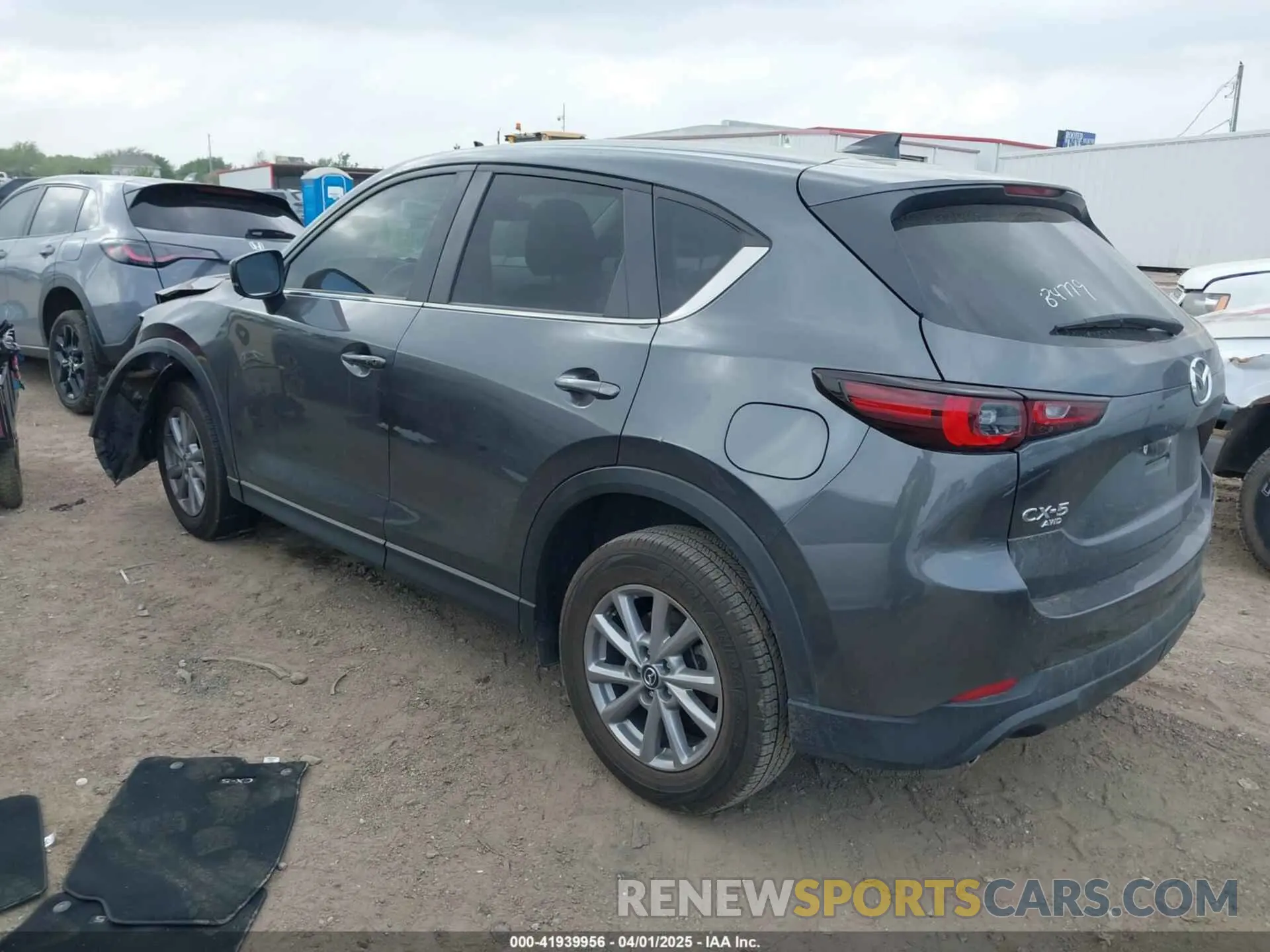 3 fotografías del automóvil dañado JM3KFBCM7P0226930 MAZDA CX-5 2023
