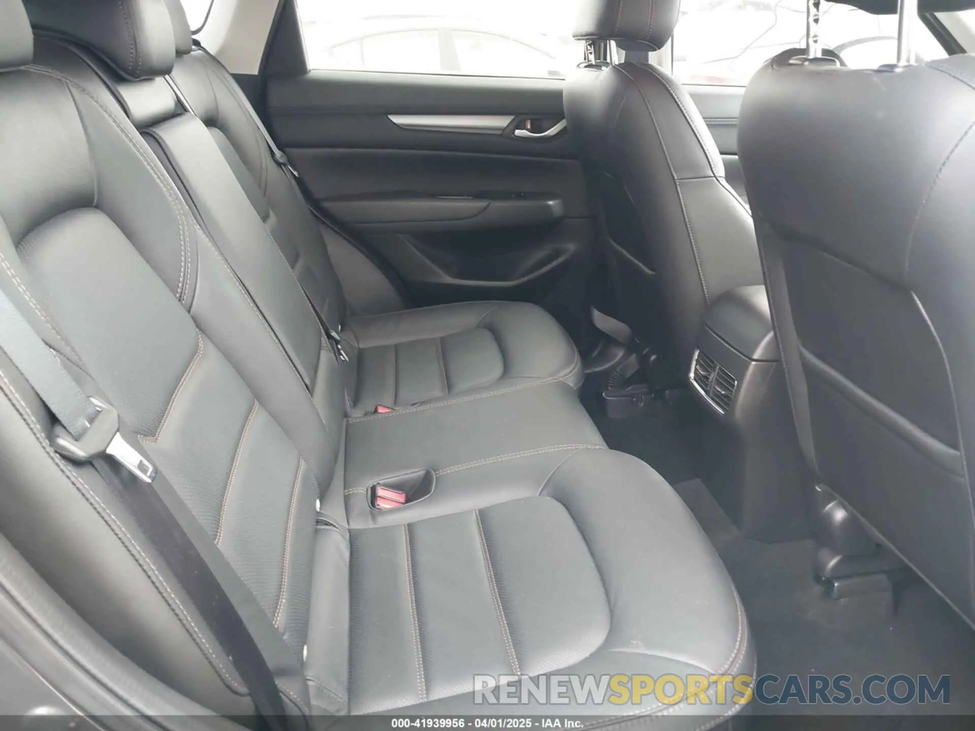 8 fotografías del automóvil dañado JM3KFBCM7P0226930 MAZDA CX-5 2023