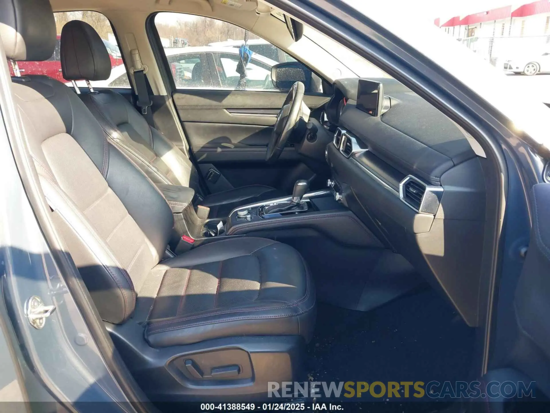 5 fotografías del automóvil dañado JM3KFBCM8P0112872 MAZDA CX-5 2023