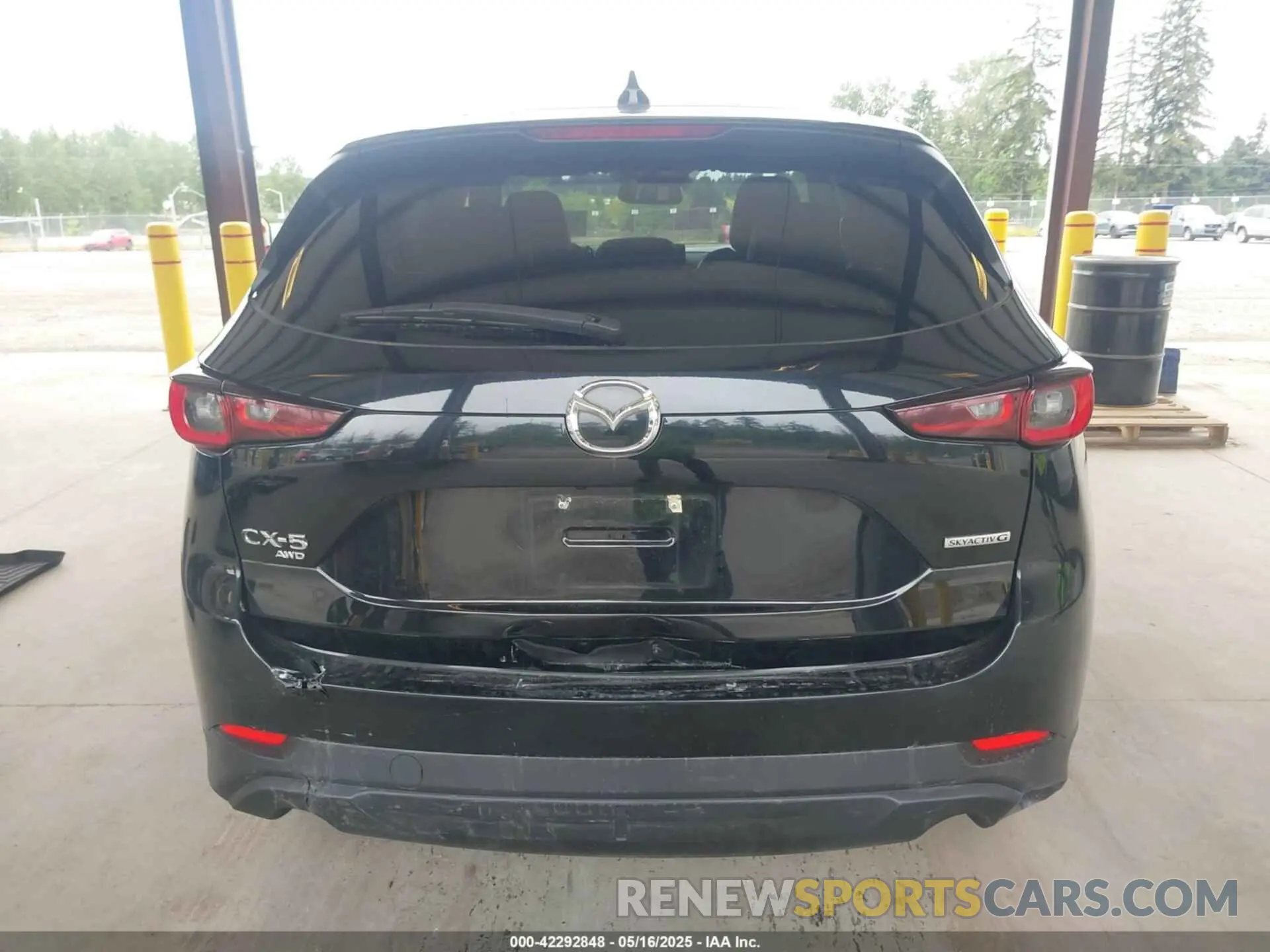 17 fotografías del automóvil dañado JM3KFBCM8P0140333 MAZDA CX-5 2023