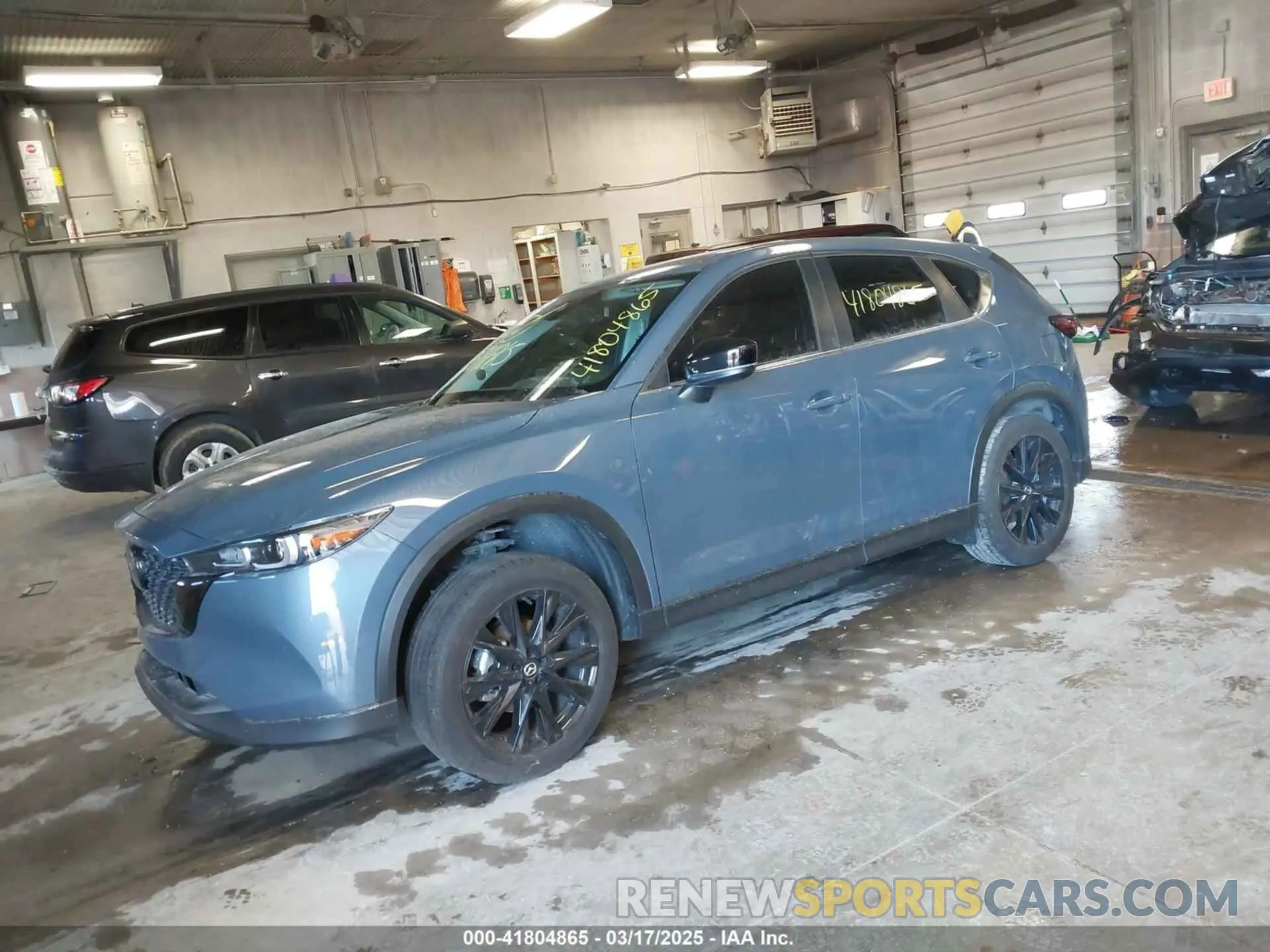 2 fotografías del automóvil dañado JM3KFBCM8P0211434 MAZDA CX-5 2023