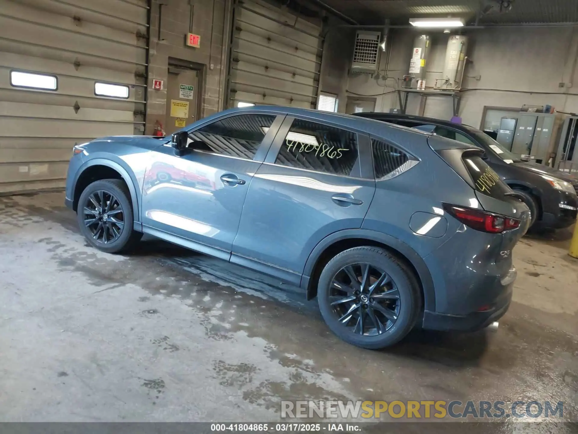 3 fotografías del automóvil dañado JM3KFBCM8P0211434 MAZDA CX-5 2023