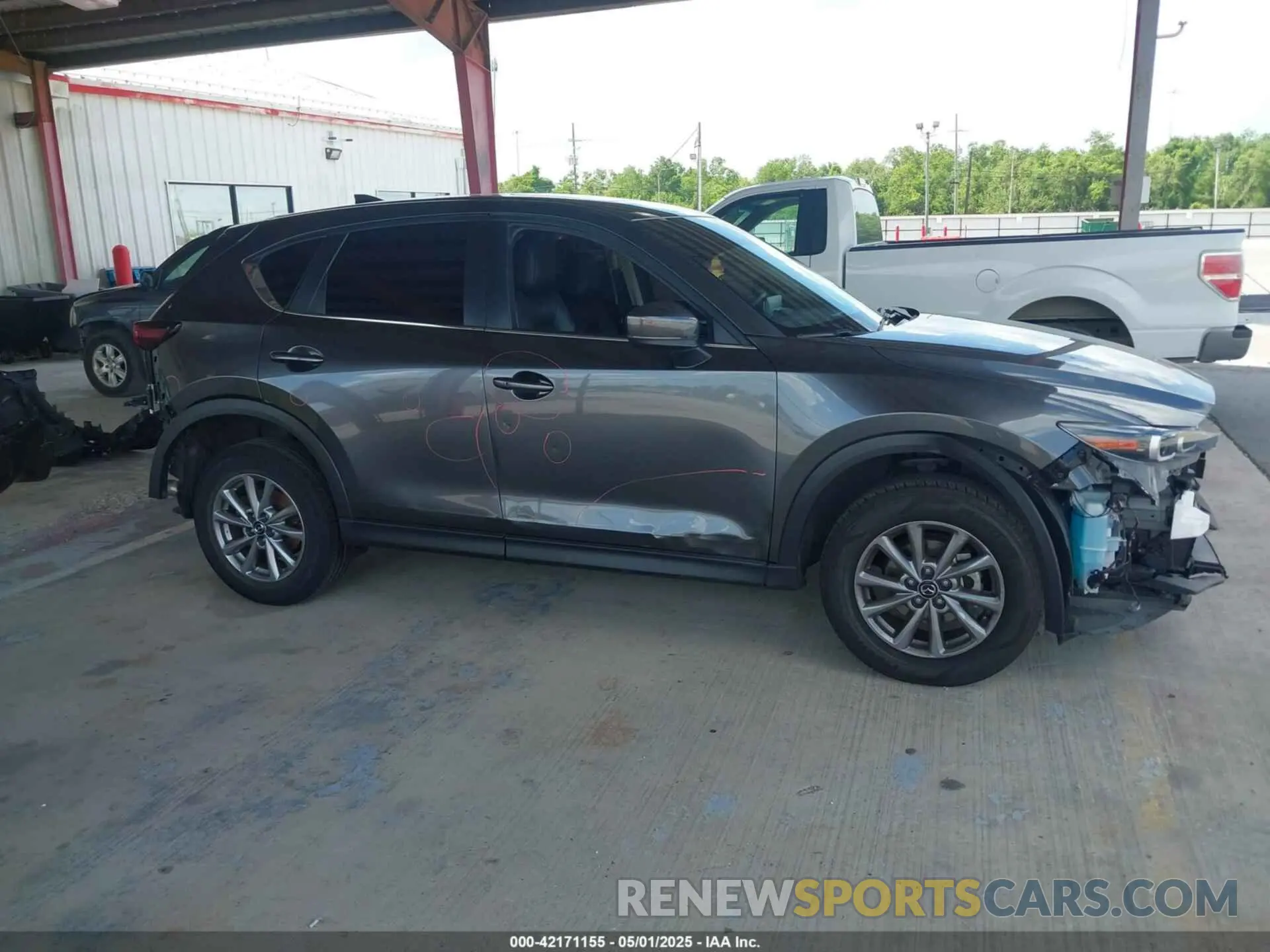 14 fotografías del automóvil dañado JM3KFBCM8P0251108 MAZDA CX-5 2023