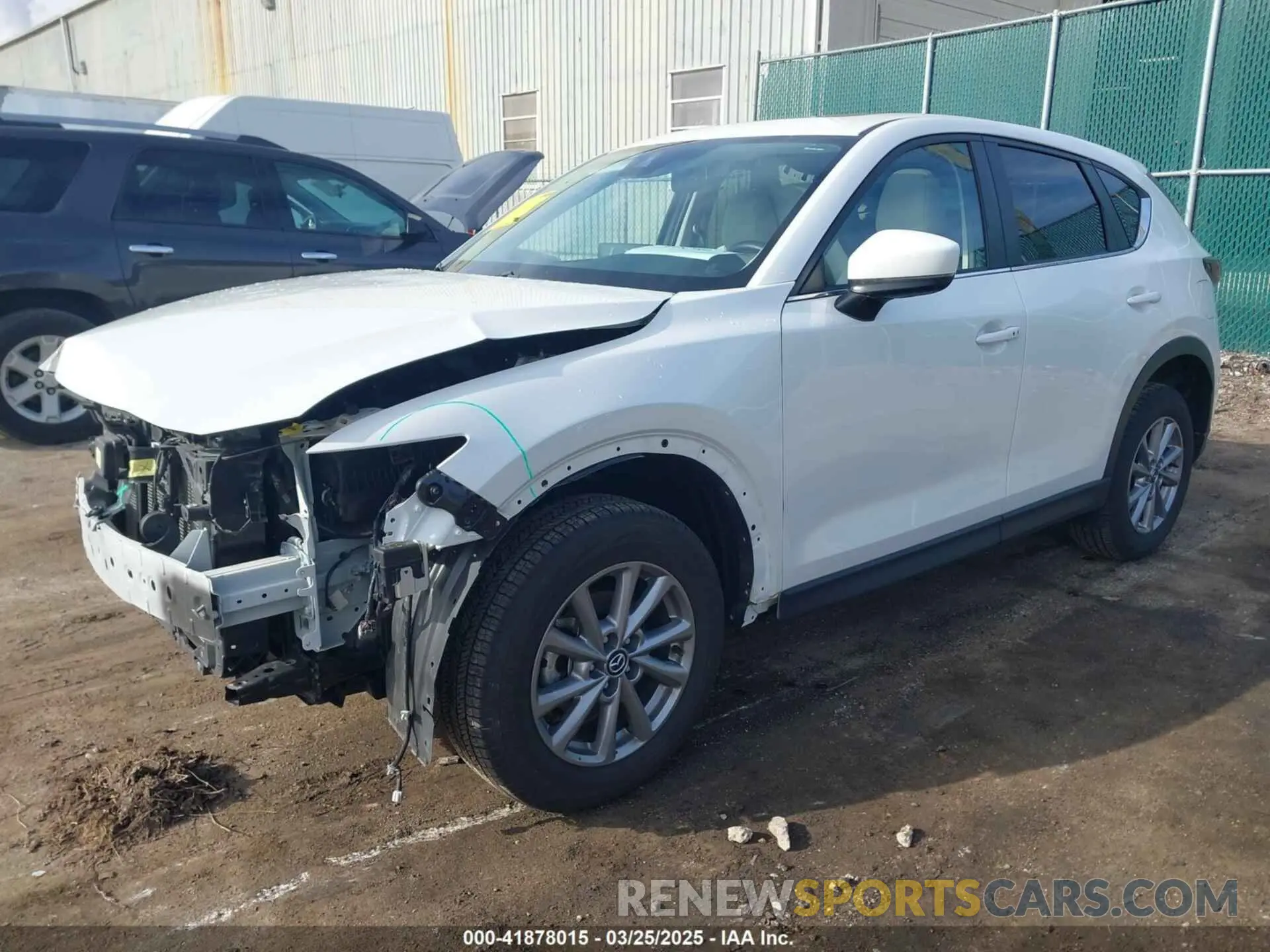 2 fotografías del automóvil dañado JM3KFBCM9P0101587 MAZDA CX-5 2023