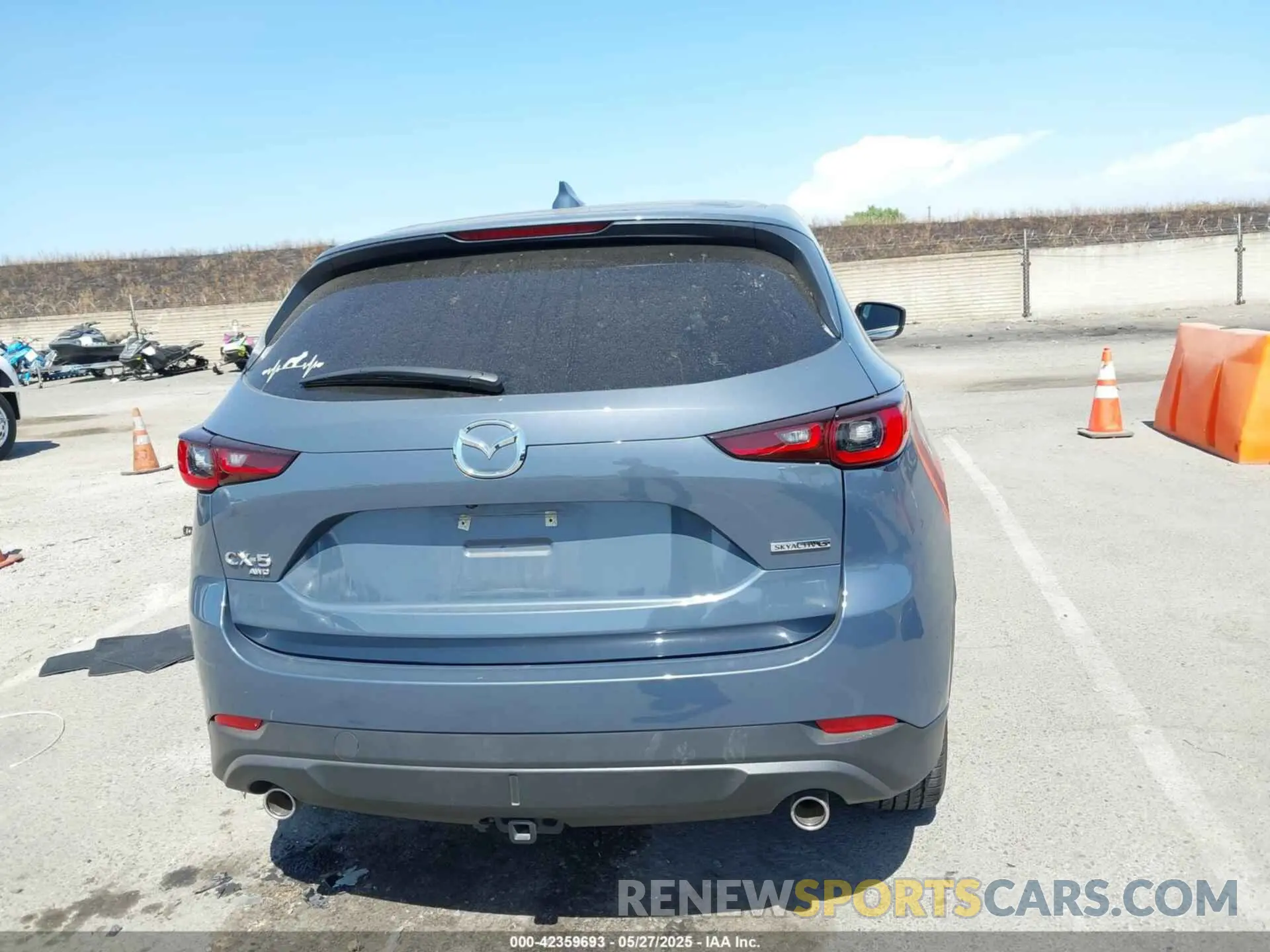 17 fotografías del automóvil dañado JM3KFBCM9P0155990 MAZDA CX-5 2023
