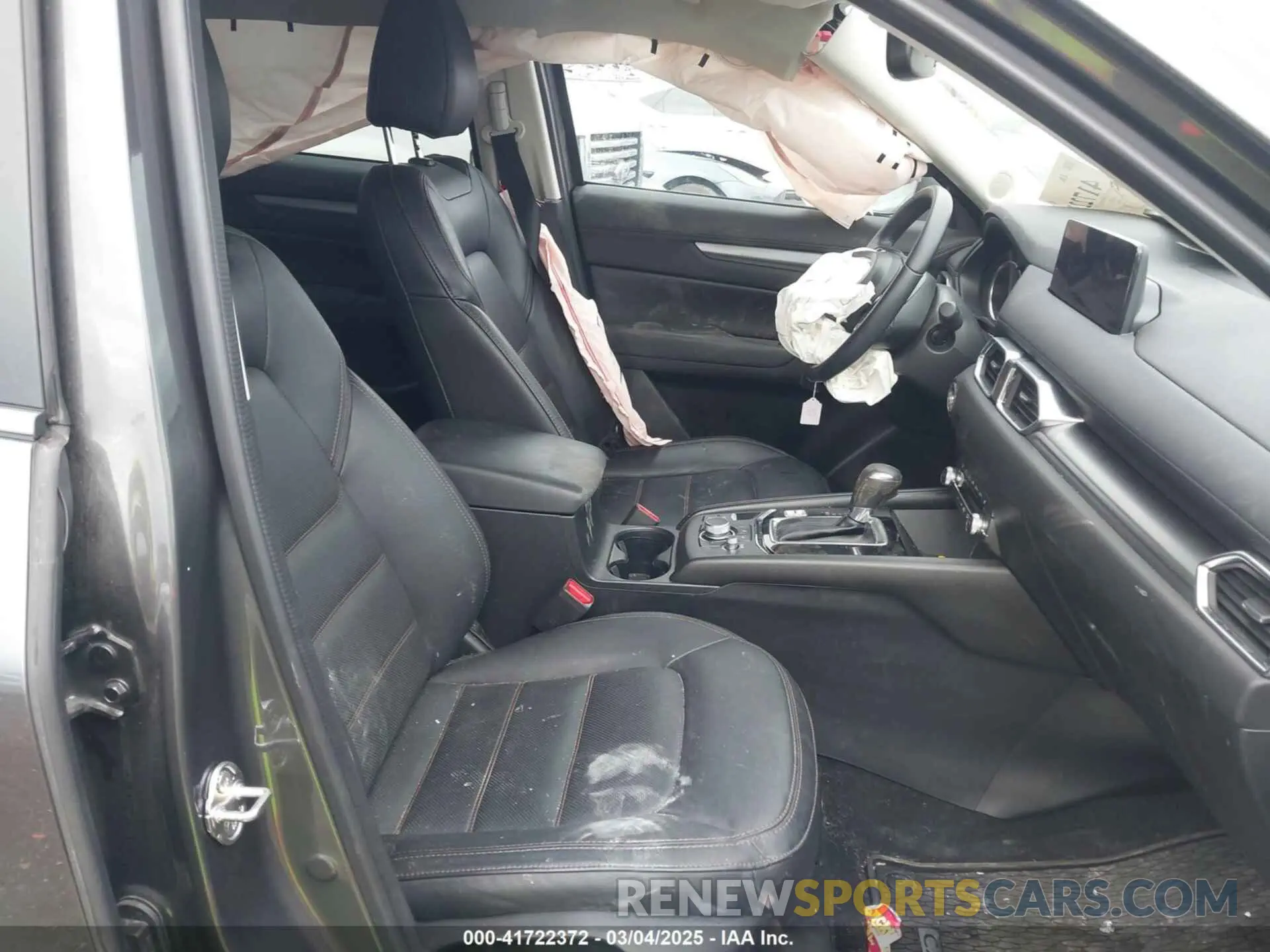 5 fotografías del automóvil dañado JM3KFBCM9P0170313 MAZDA CX-5 2023