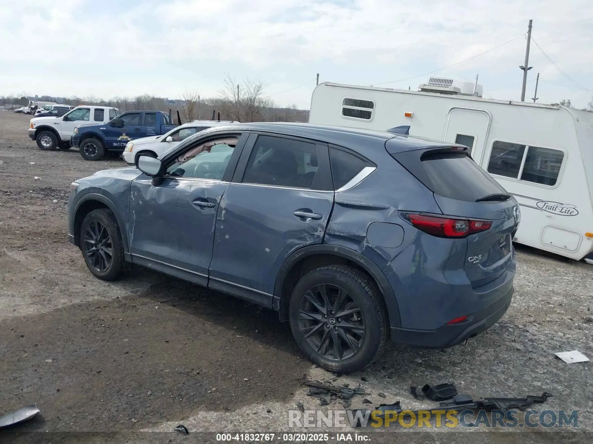 3 fotografías del automóvil dañado JM3KFBCM9P0190660 MAZDA CX-5 2023