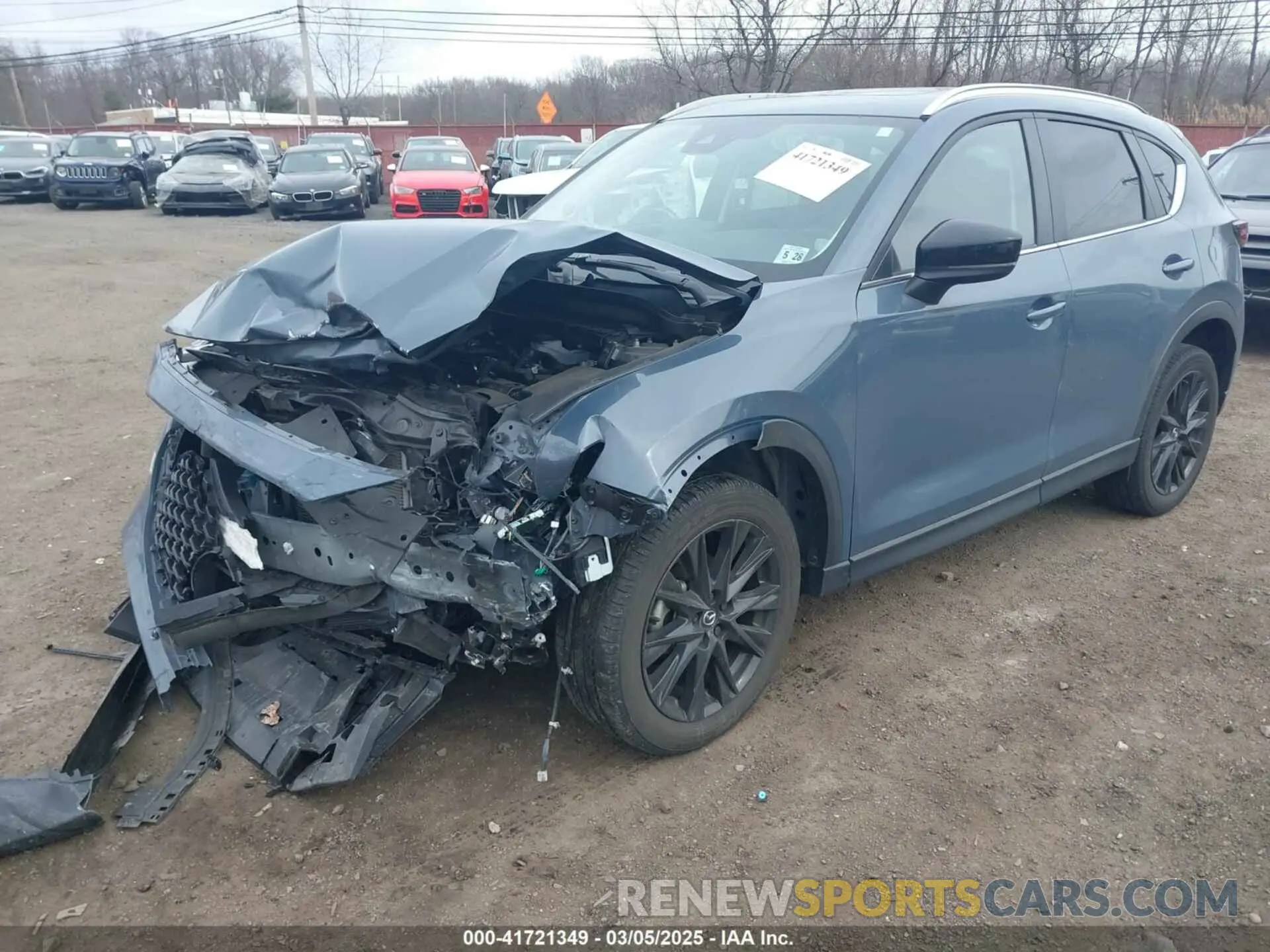 2 fotografías del automóvil dañado JM3KFBCM9P0230784 MAZDA CX-5 2023