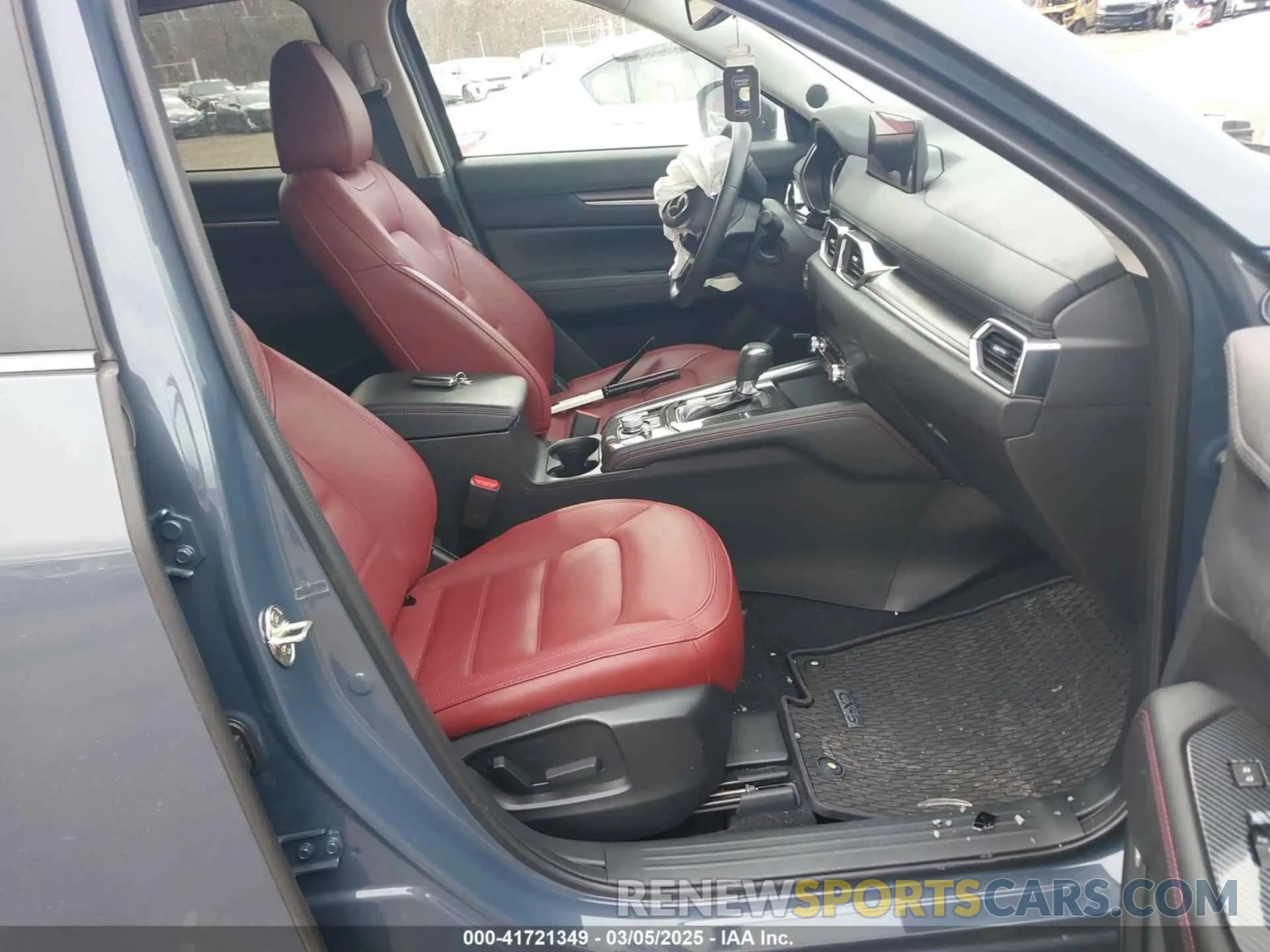 5 fotografías del automóvil dañado JM3KFBCM9P0230784 MAZDA CX-5 2023
