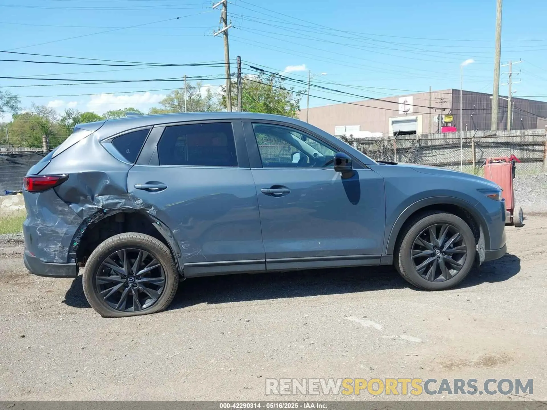 13 fotografías del automóvil dañado JM3KFBCM9P0253367 MAZDA CX-5 2023