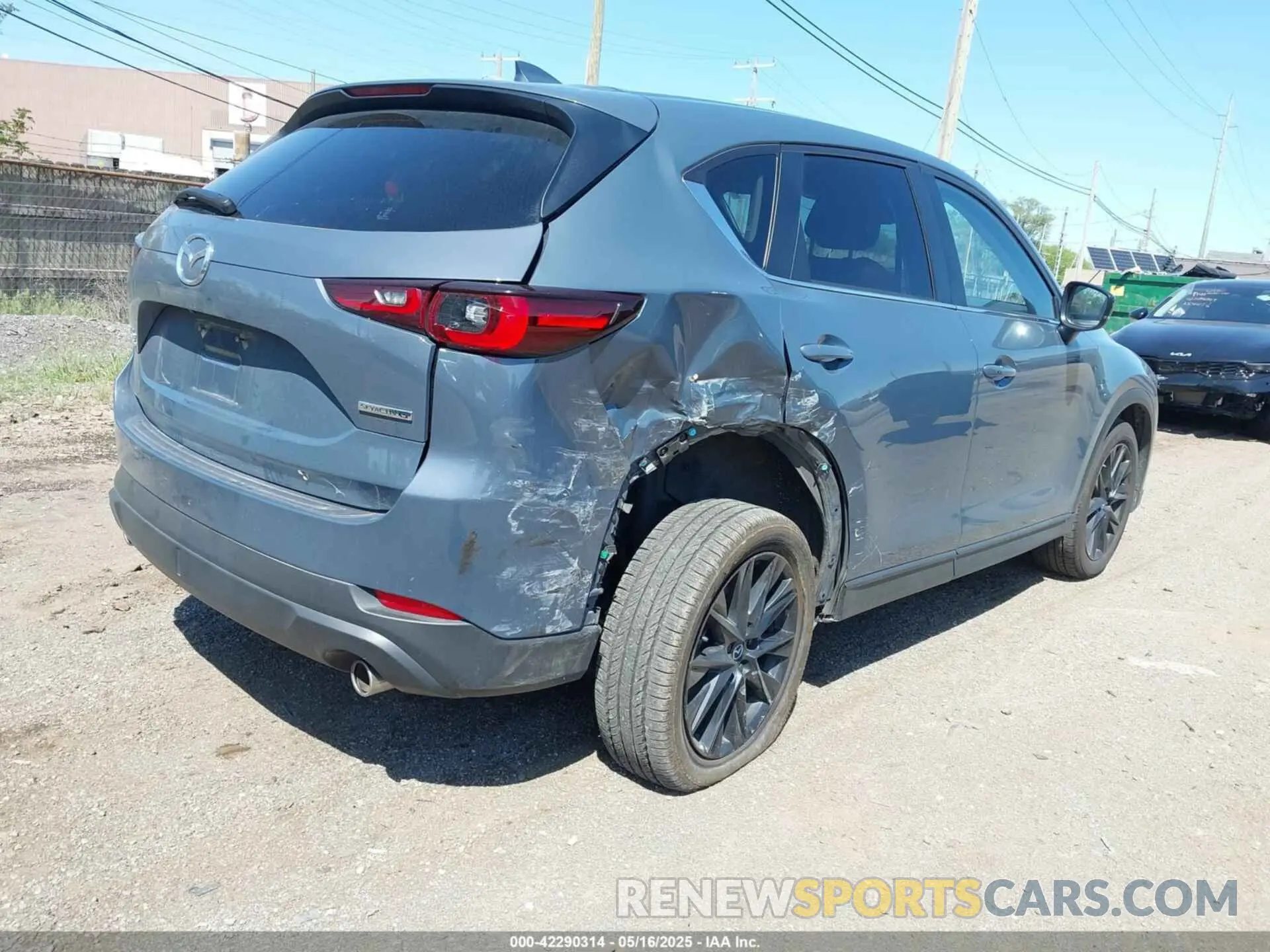 4 fotografías del automóvil dañado JM3KFBCM9P0253367 MAZDA CX-5 2023