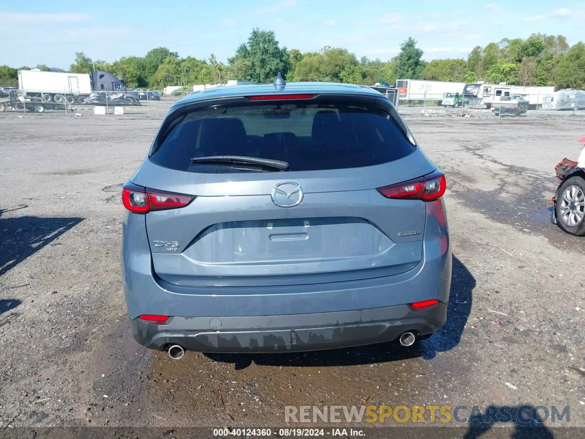 17 fotografías del automóvil dañado JM3KFBCMXP0173625 MAZDA CX-5 2023