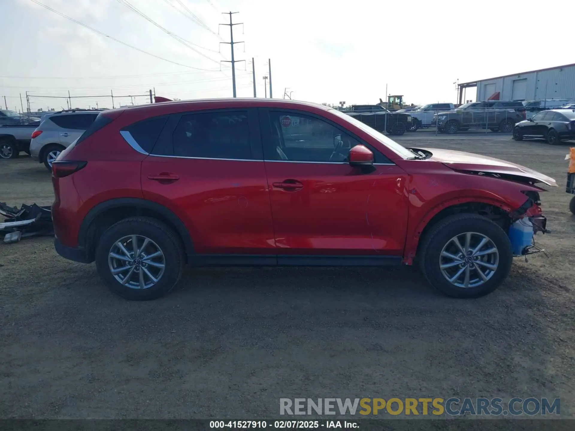 14 fotografías del automóvil dañado JM3KFBCMXP0192739 MAZDA CX-5 2023