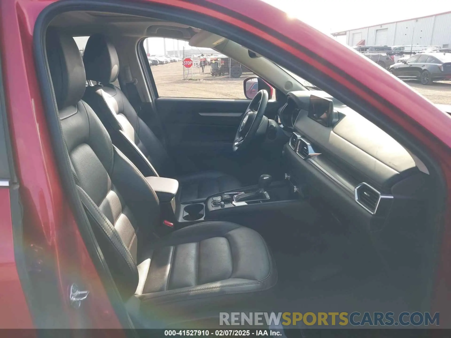 5 fotografías del automóvil dañado JM3KFBCMXP0192739 MAZDA CX-5 2023