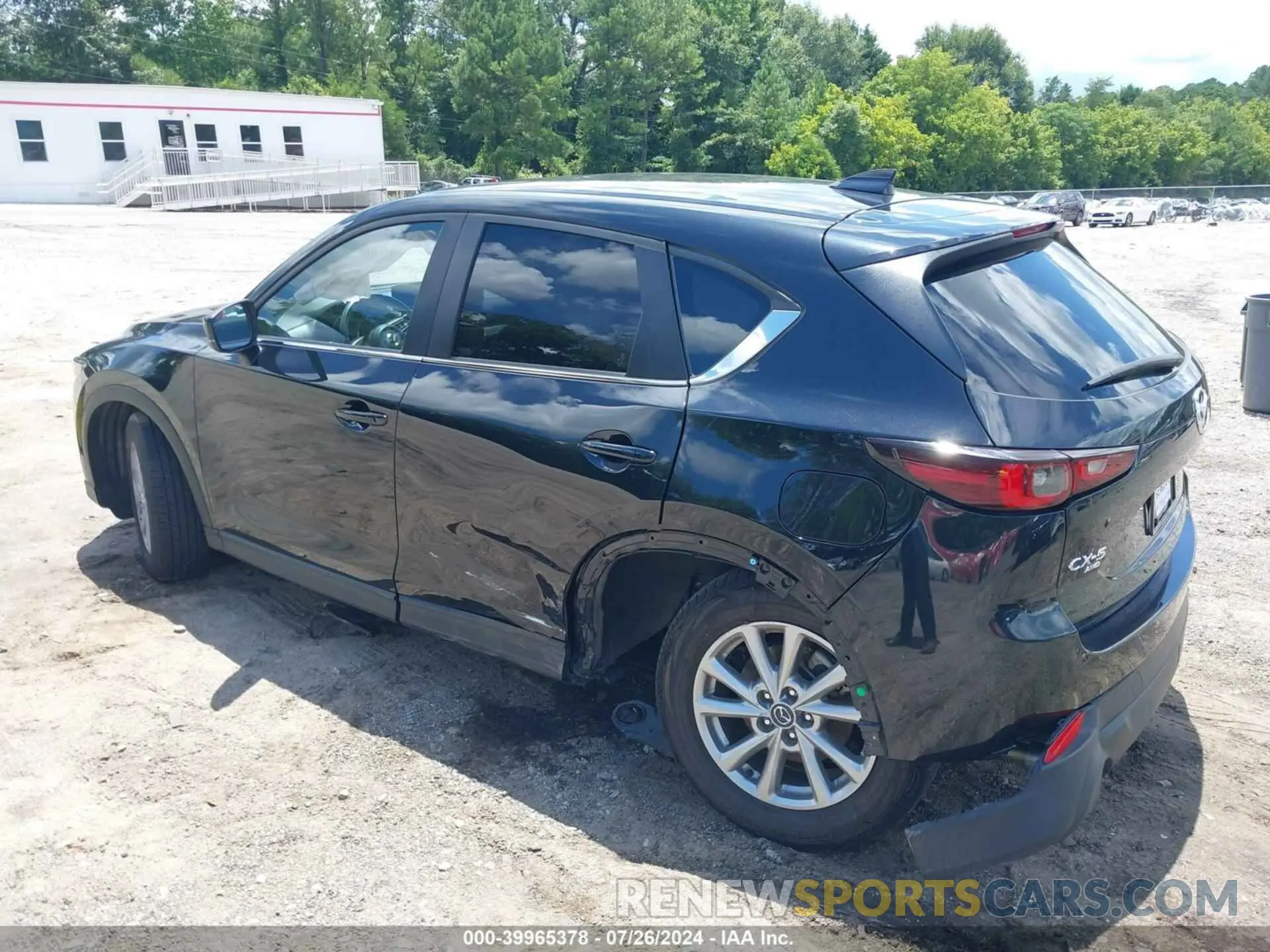 3 fotografías del automóvil dañado JM3KFBCMXP0201665 MAZDA CX-5 2023
