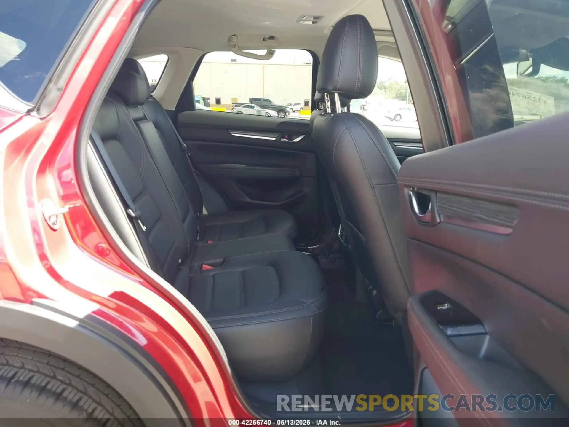 8 fotografías del automóvil dañado JM3KFBDM0P0219901 MAZDA CX-5 2023