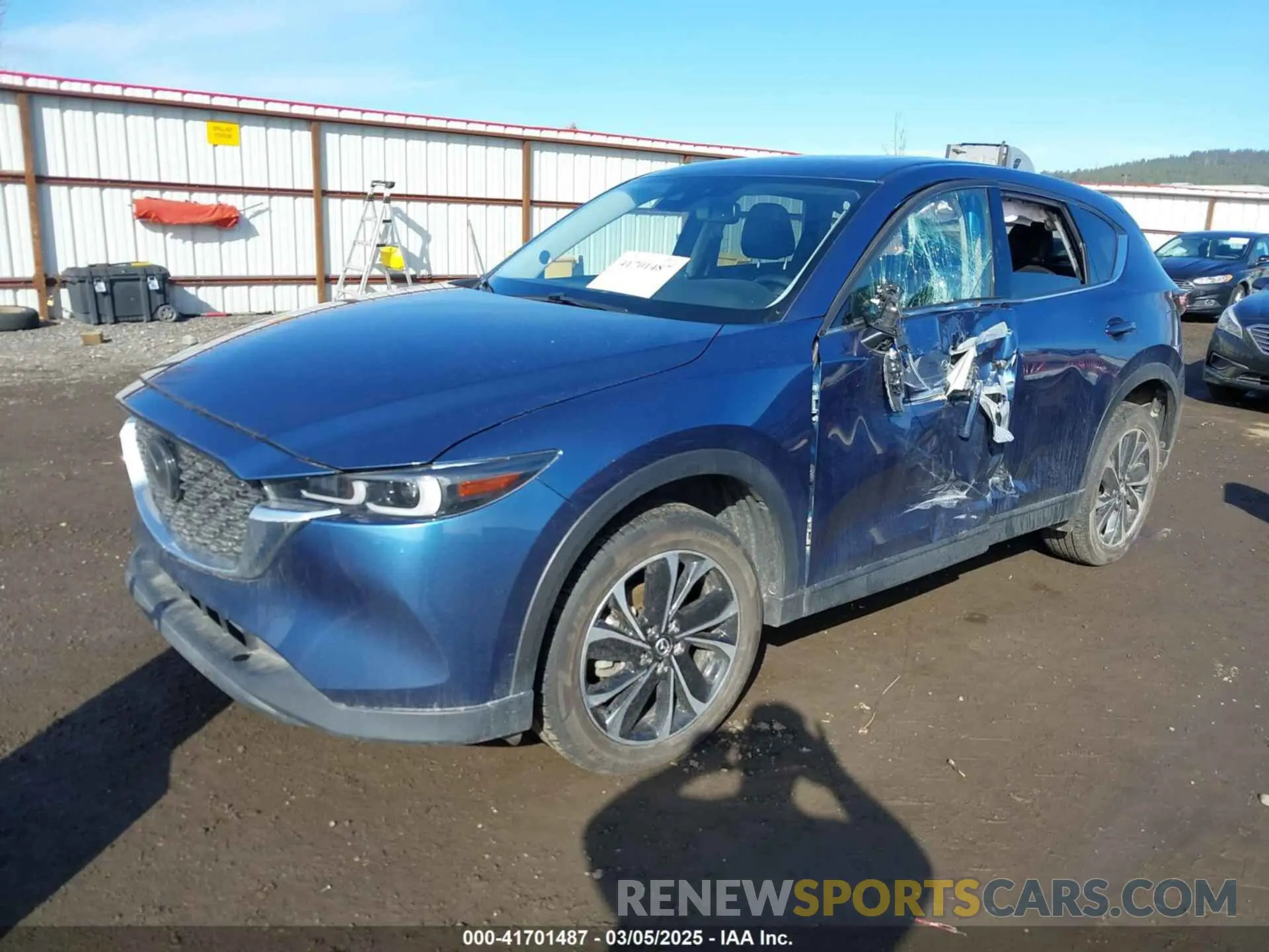 2 fotografías del automóvil dañado JM3KFBDM1P0191929 MAZDA CX-5 2023