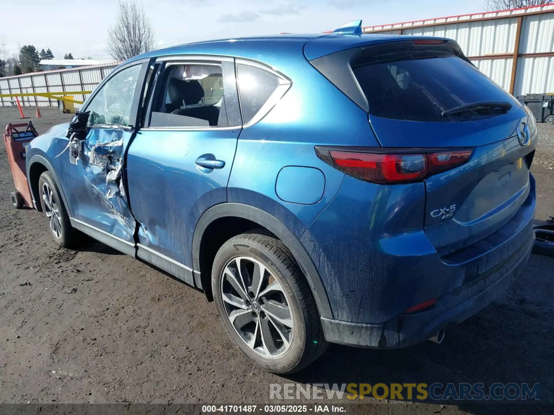 3 fotografías del automóvil dañado JM3KFBDM1P0191929 MAZDA CX-5 2023