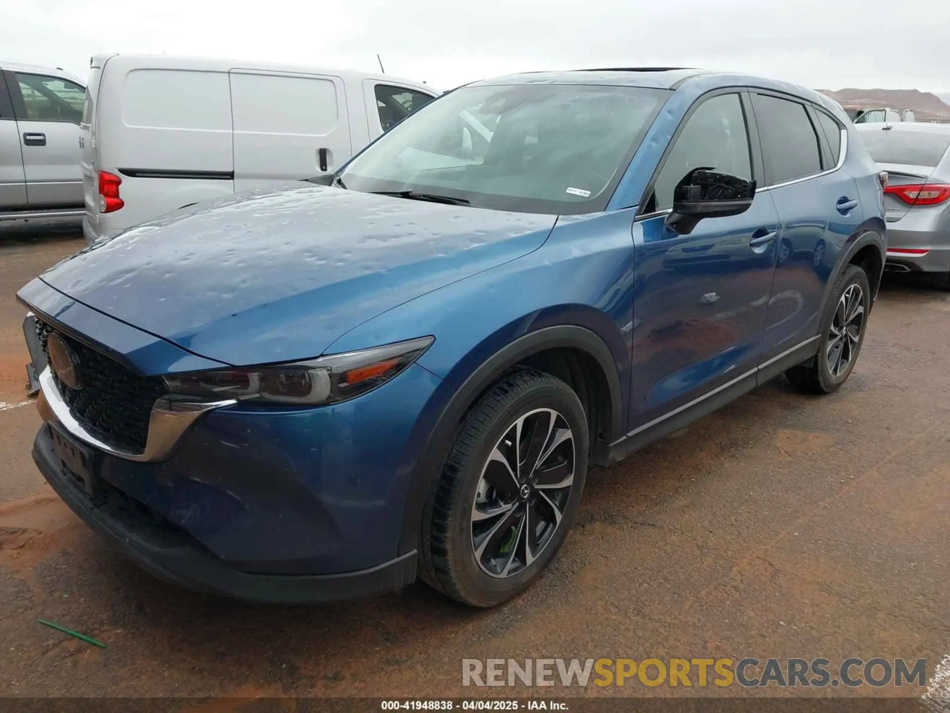 2 fotografías del automóvil dañado JM3KFBDM3P0134857 MAZDA CX-5 2023