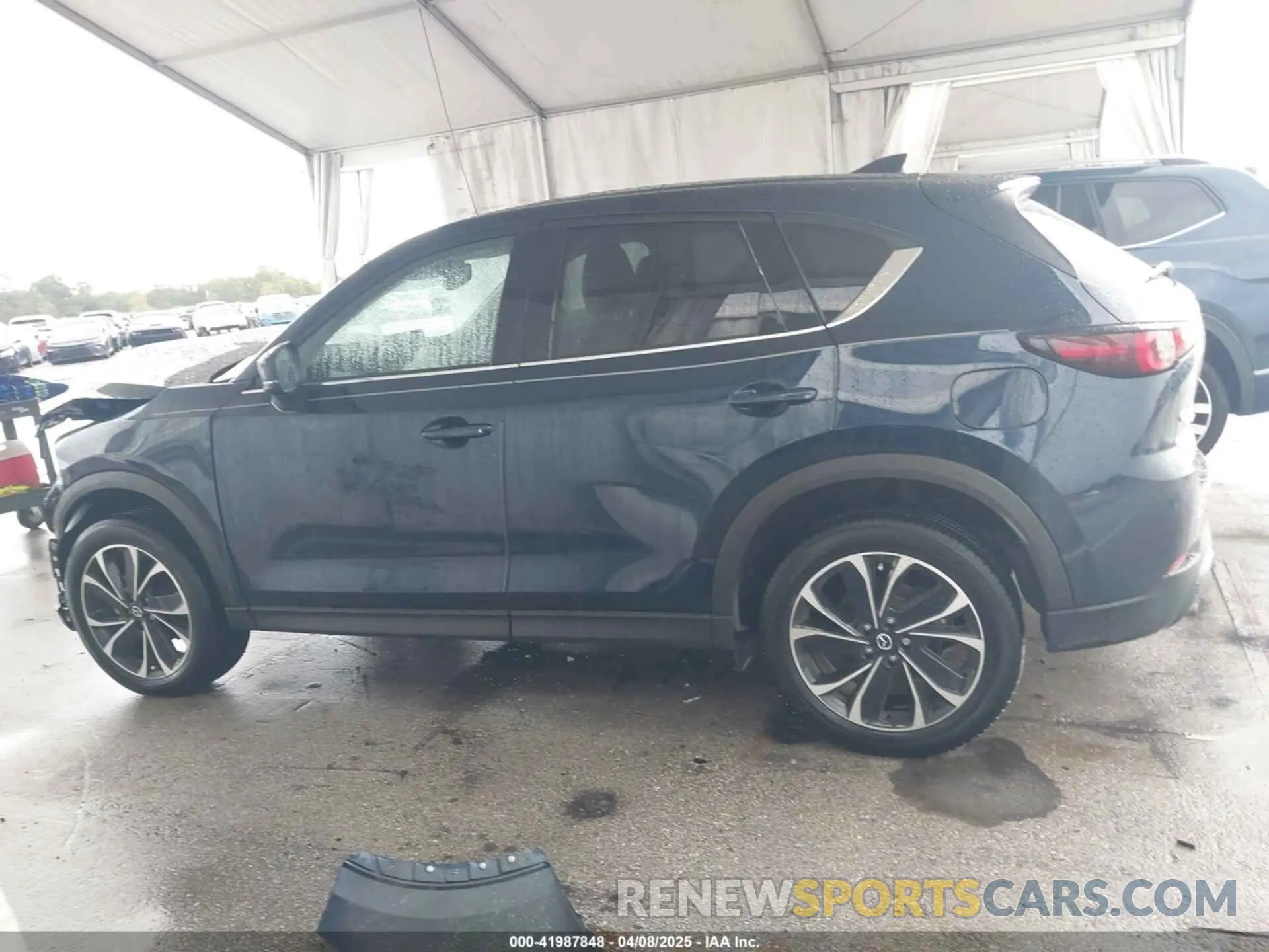 13 fotografías del automóvil dañado JM3KFBDM3P0137628 MAZDA CX-5 2023