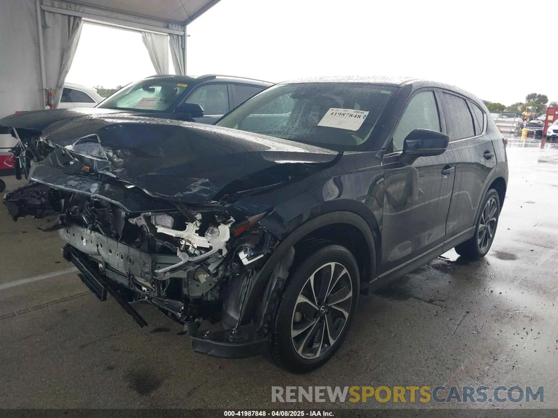 2 fotografías del automóvil dañado JM3KFBDM3P0137628 MAZDA CX-5 2023