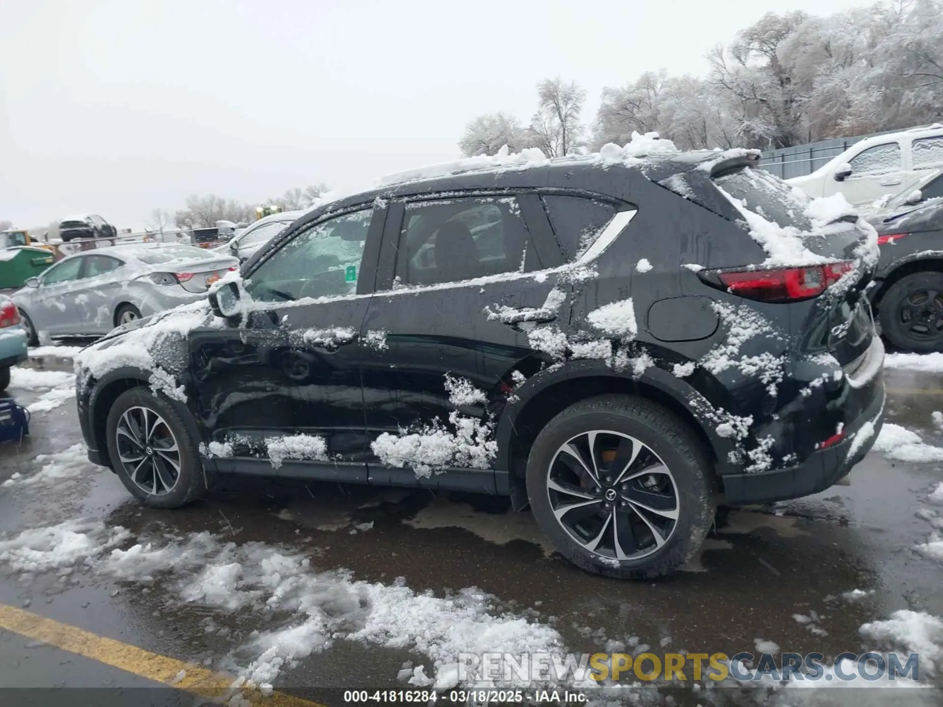 13 fotografías del automóvil dañado JM3KFBDM3P0187963 MAZDA CX-5 2023