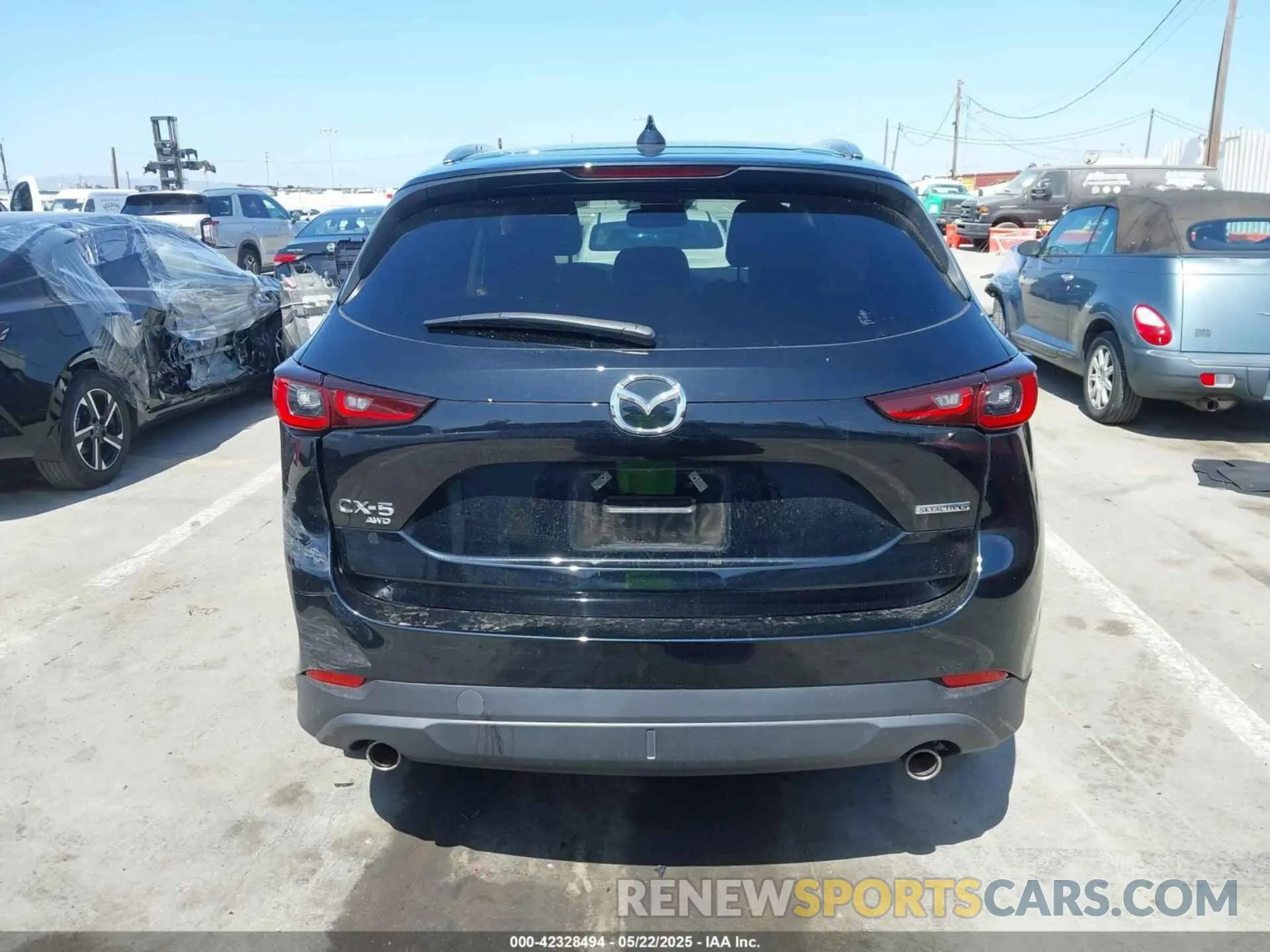 15 fotografías del automóvil dañado JM3KFBDM3P0218645 MAZDA CX-5 2023