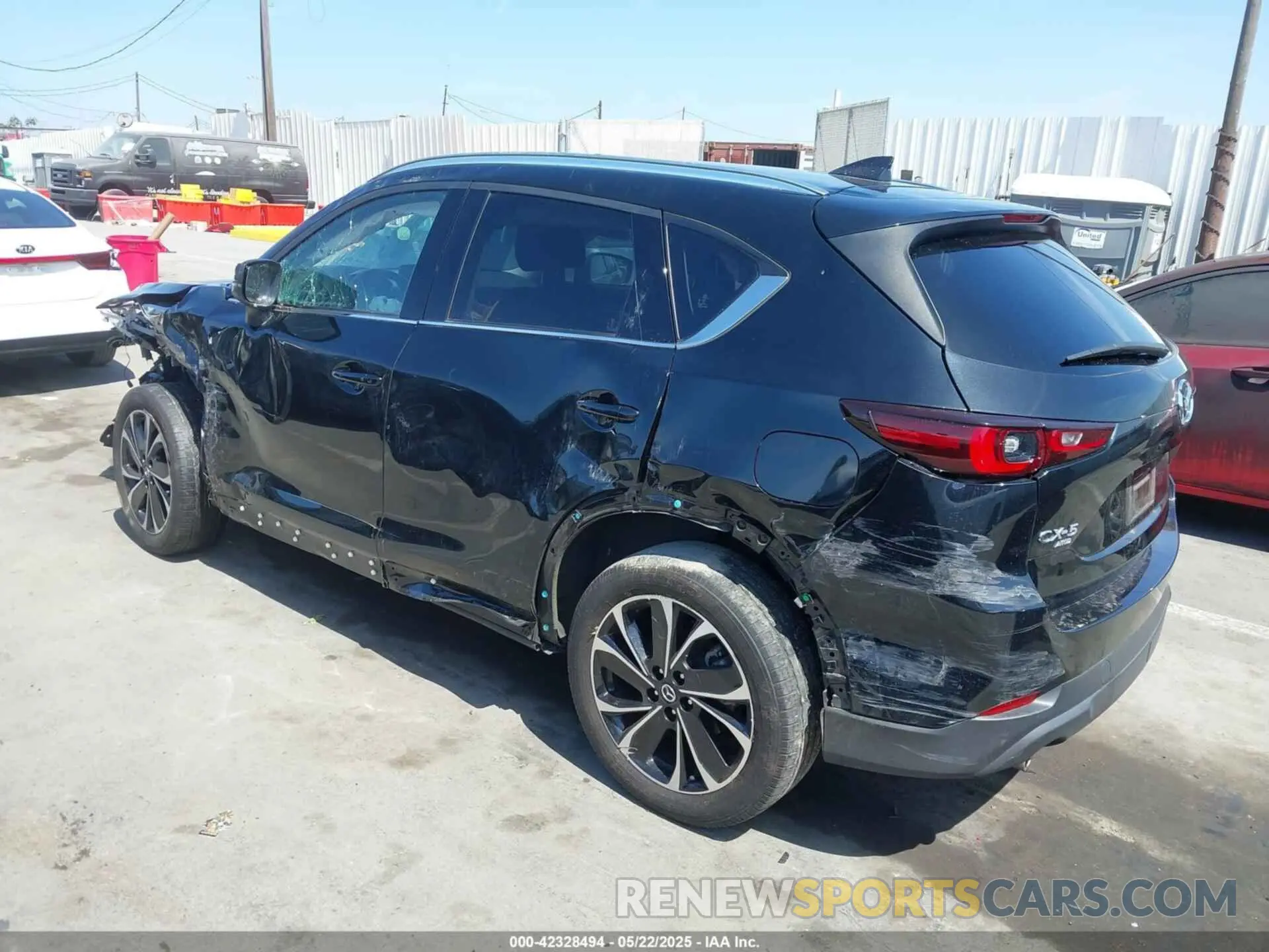 3 fotografías del automóvil dañado JM3KFBDM3P0218645 MAZDA CX-5 2023