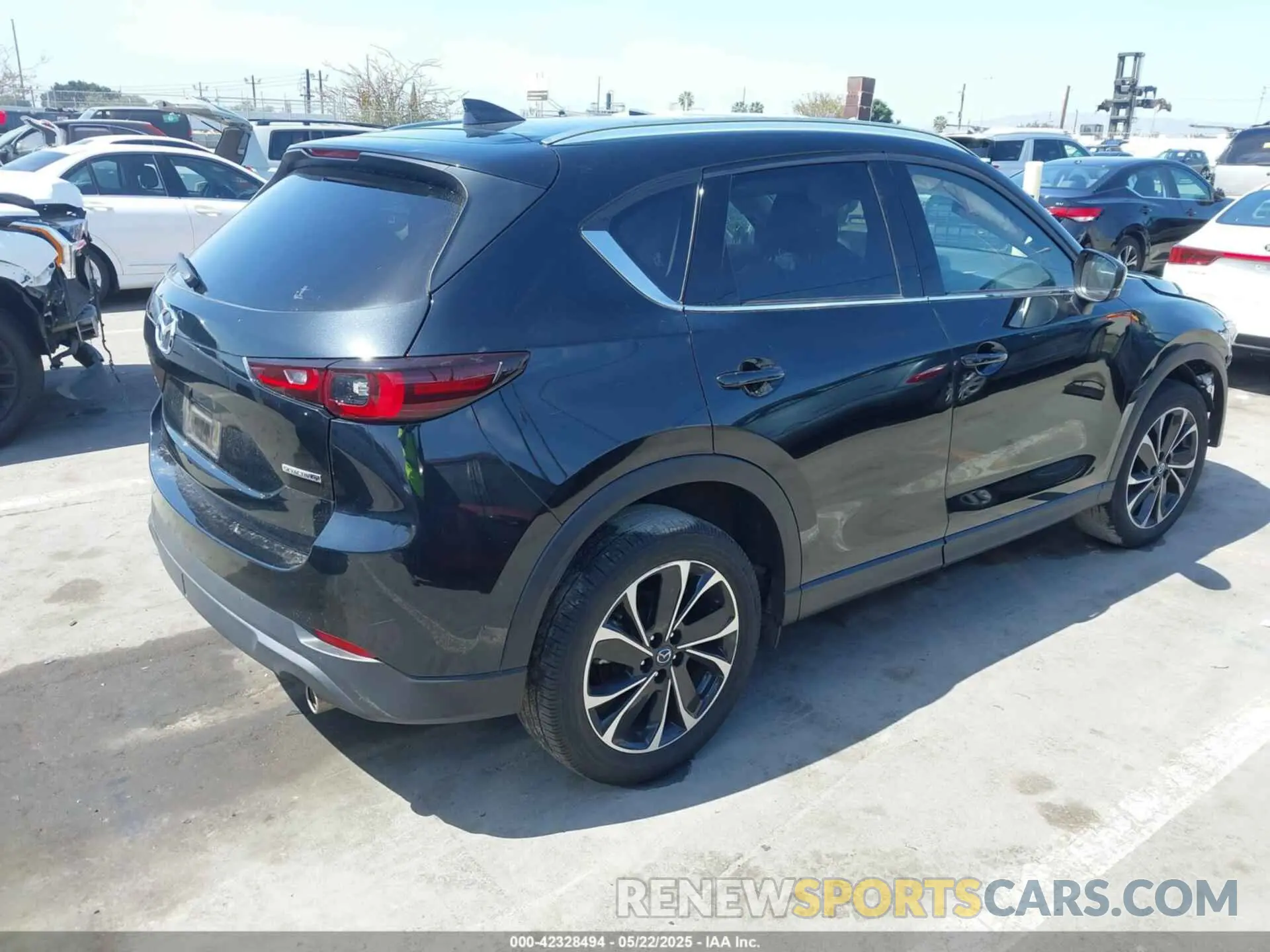 4 fotografías del automóvil dañado JM3KFBDM3P0218645 MAZDA CX-5 2023