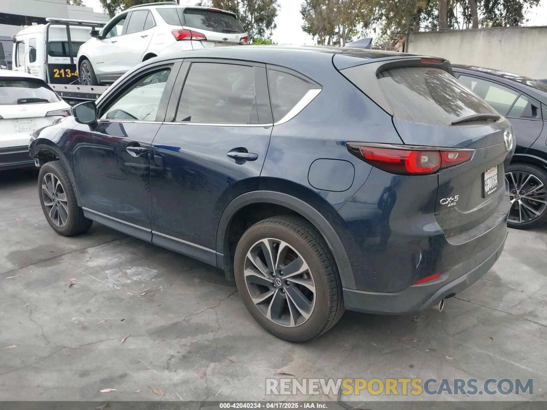 3 fotografías del automóvil dañado JM3KFBDM4P0185865 MAZDA CX-5 2023