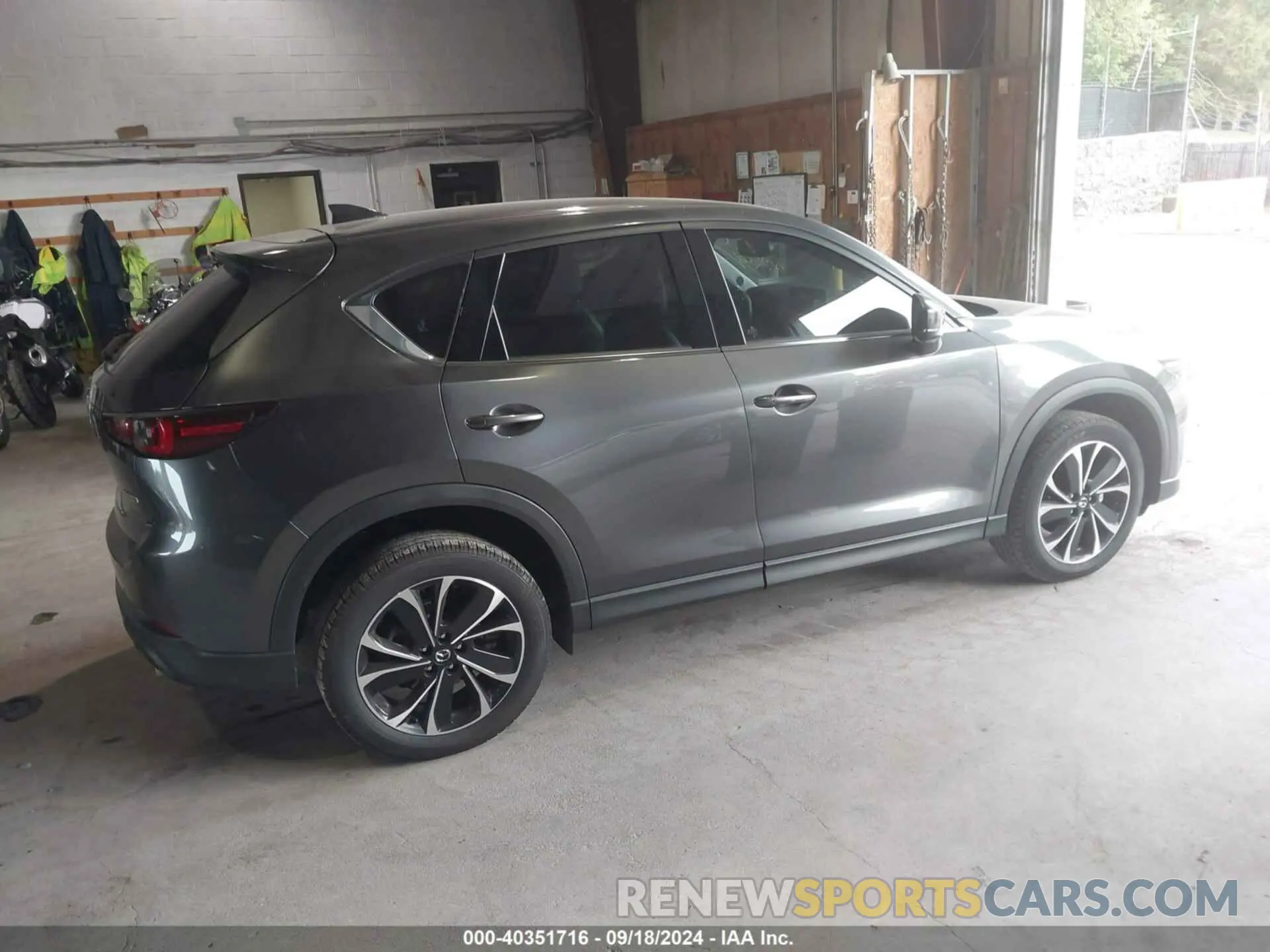 4 fotografías del automóvil dañado JM3KFBDM5P0267412 MAZDA CX-5 2023