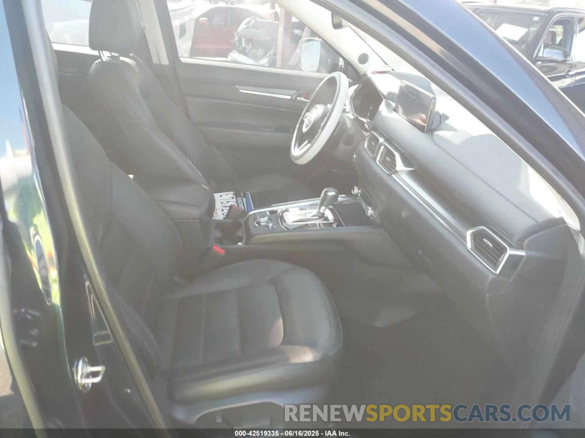 5 fotografías del automóvil dañado JM3KFBDM8P0202084 MAZDA CX-5 2023