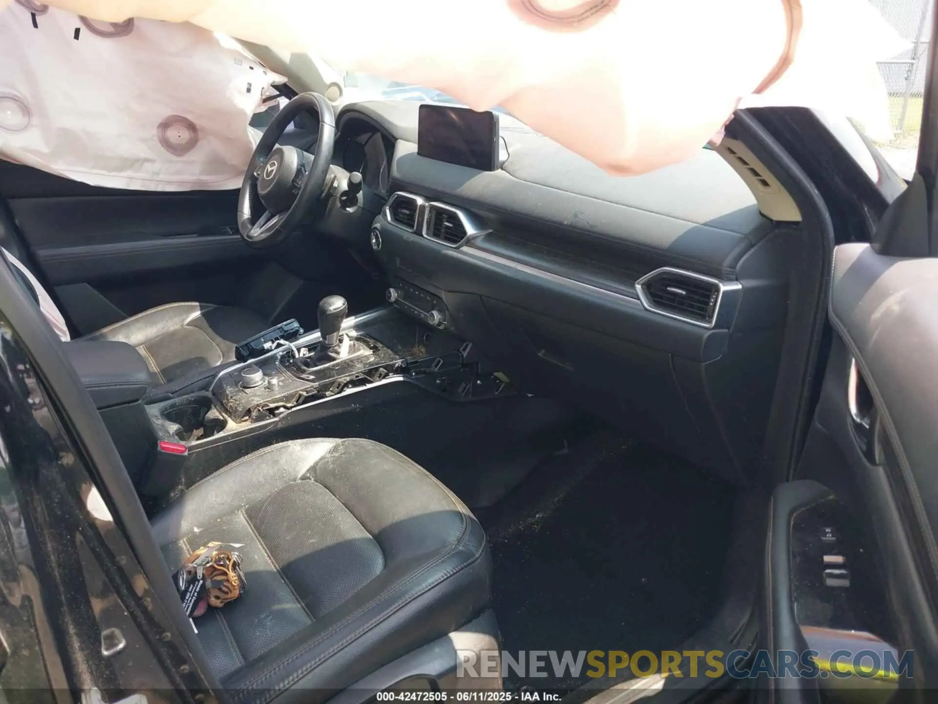 5 fotografías del automóvil dañado JM3KFBDM9P0101331 MAZDA CX-5 2023