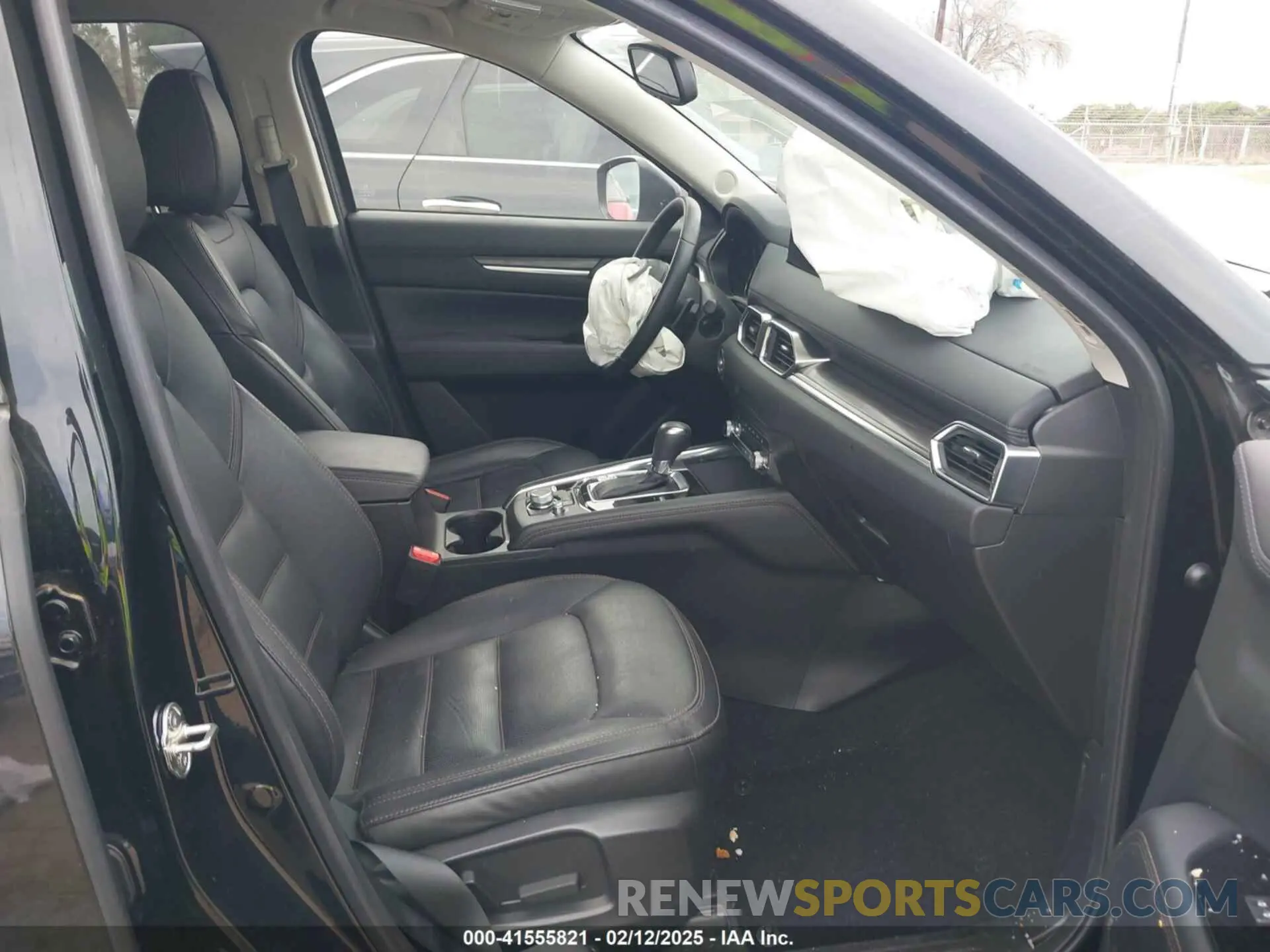 5 fotografías del automóvil dañado JM3KFBDMXP0163644 MAZDA CX-5 2023