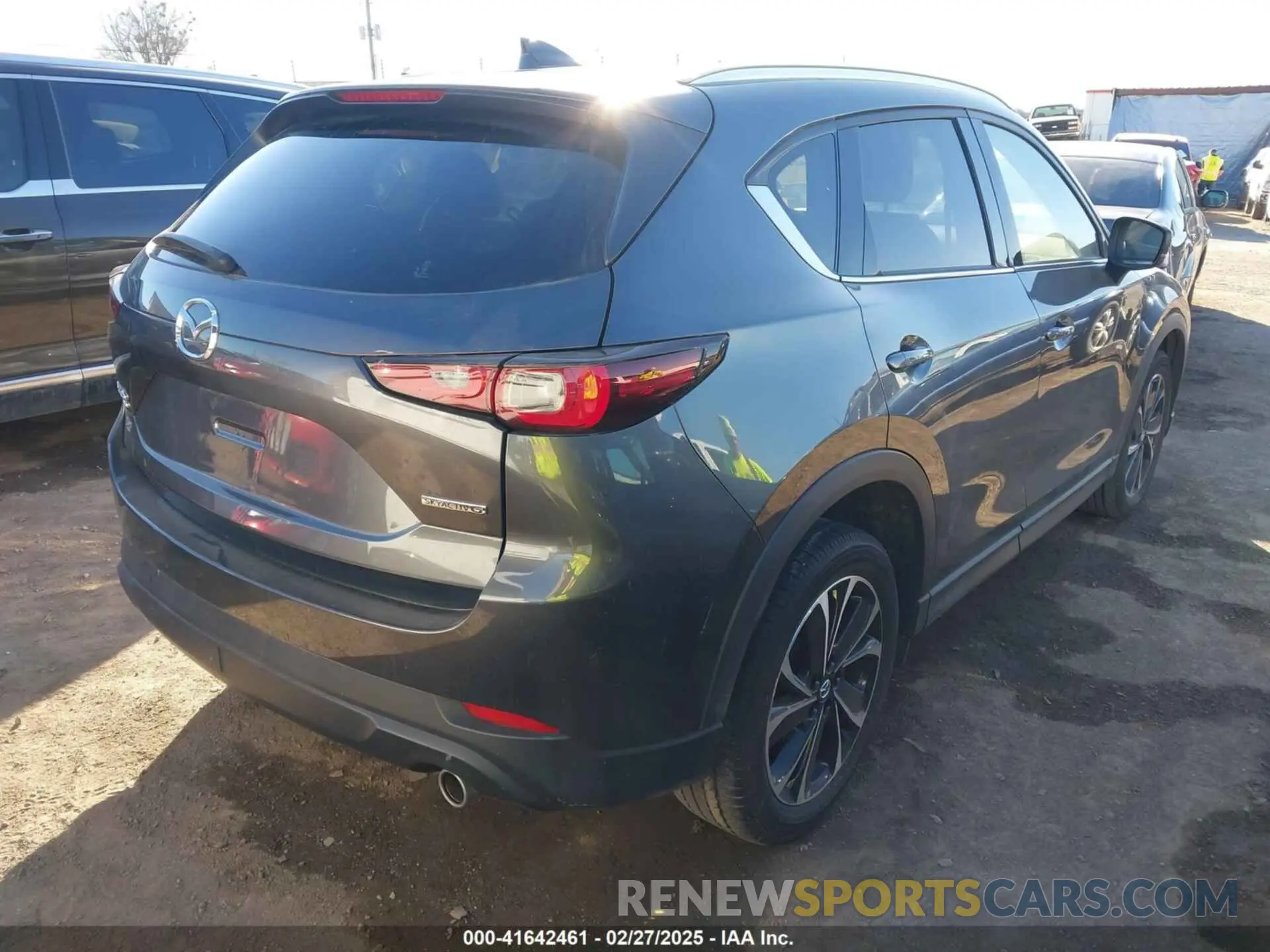 4 fotografías del automóvil dañado JM3KFBEM2P0163054 MAZDA CX-5 2023